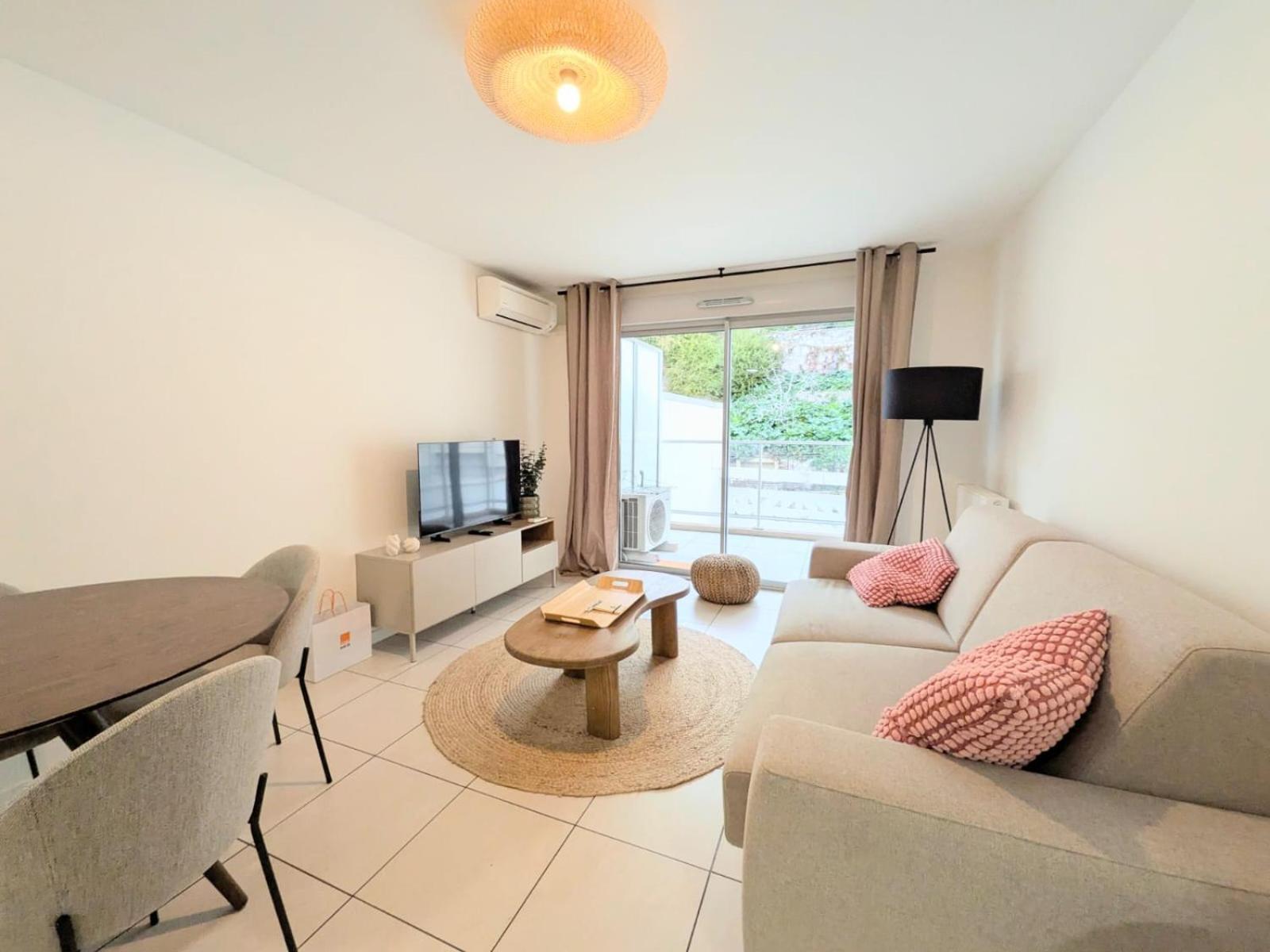 So Amata , A Deux Pas Du Port De Apartment Nice