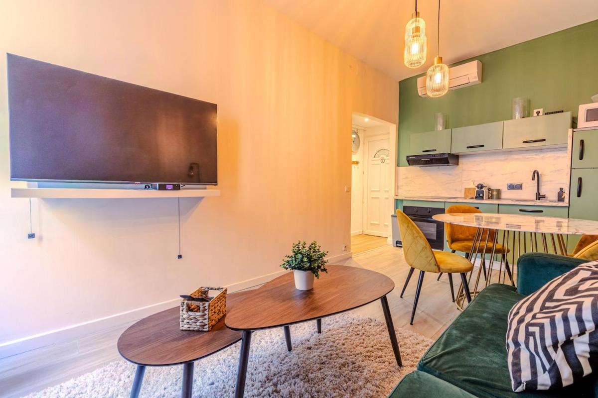 Rue De France - Proche Magnifique 2 Pieces Ac