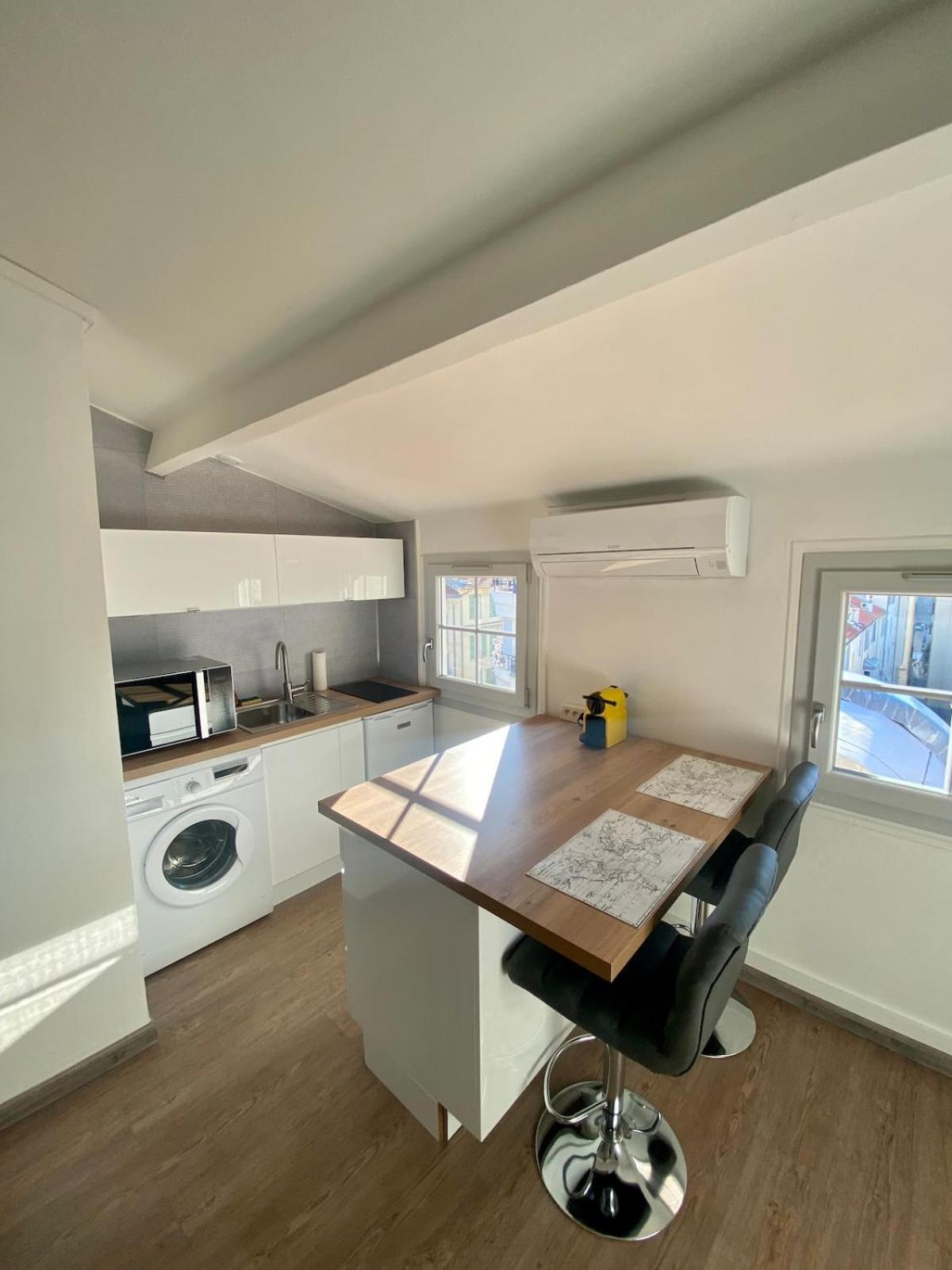 Moderne Au Carre D'or Apartment *