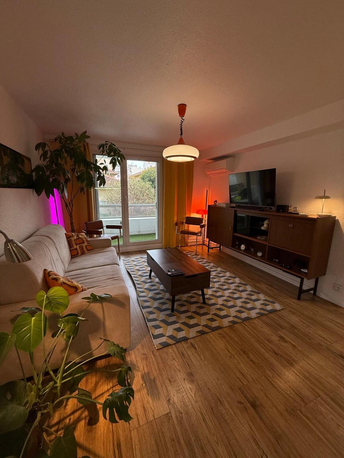 Apartment Azur Deluxe *