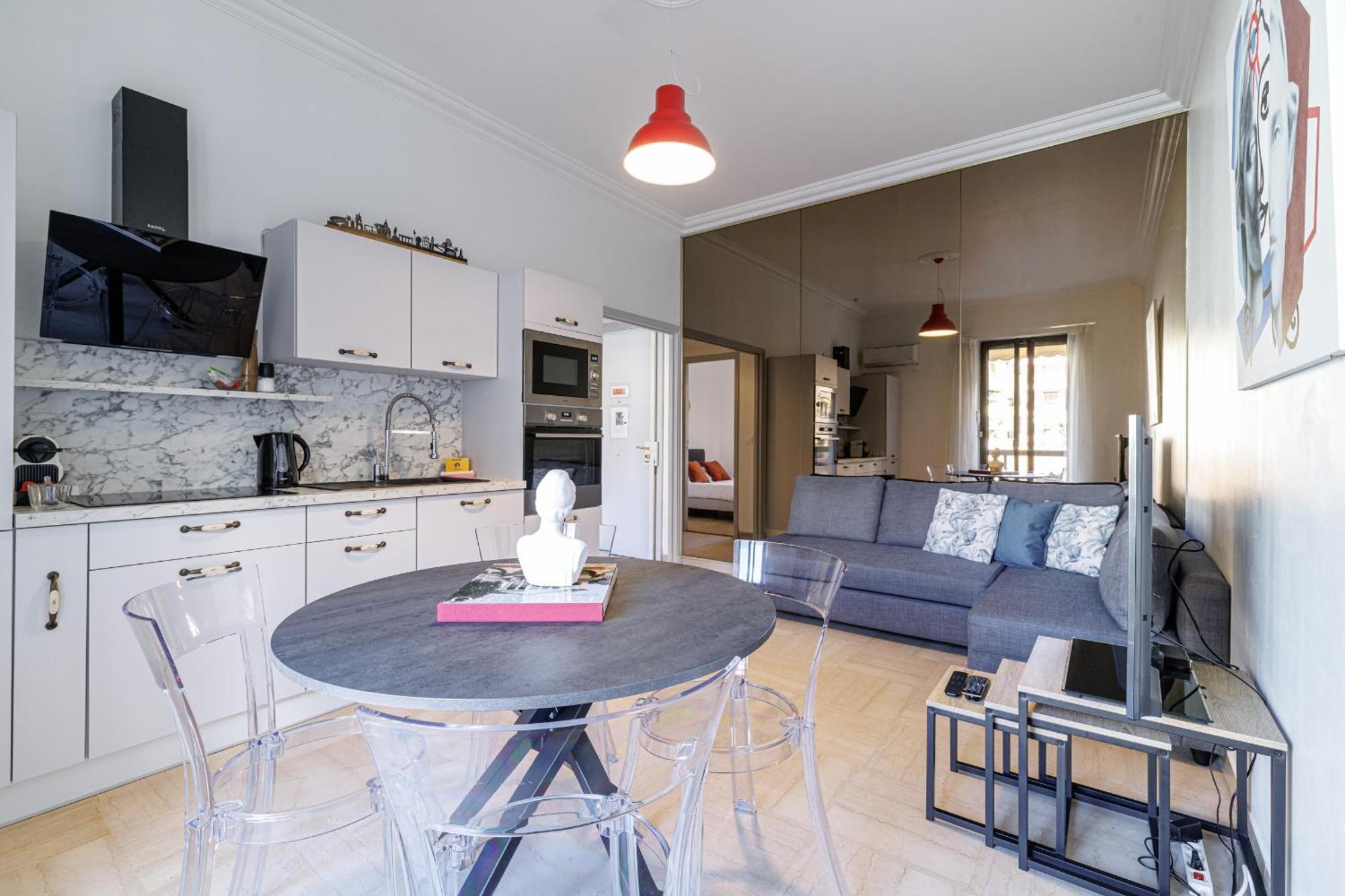 Ultra 2 Bdr - Ac & Balcony * Nice