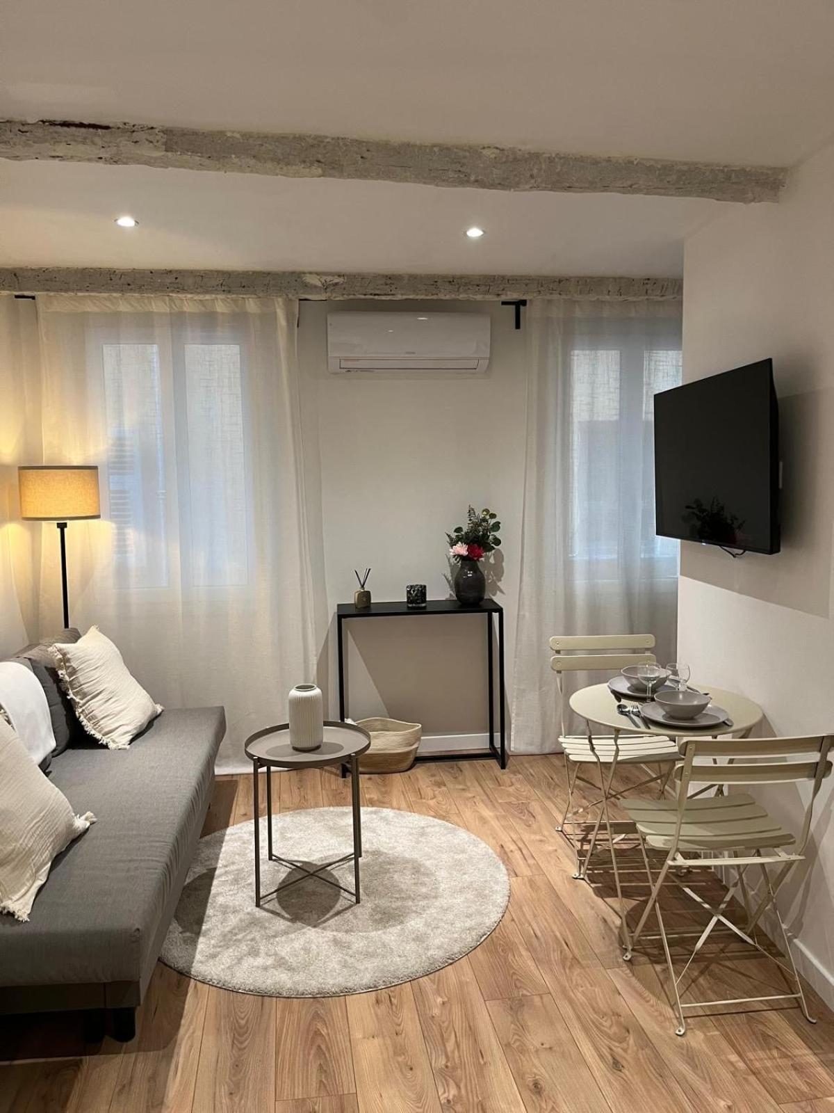 Cosy Au Coeur Du Vieux Apartment *