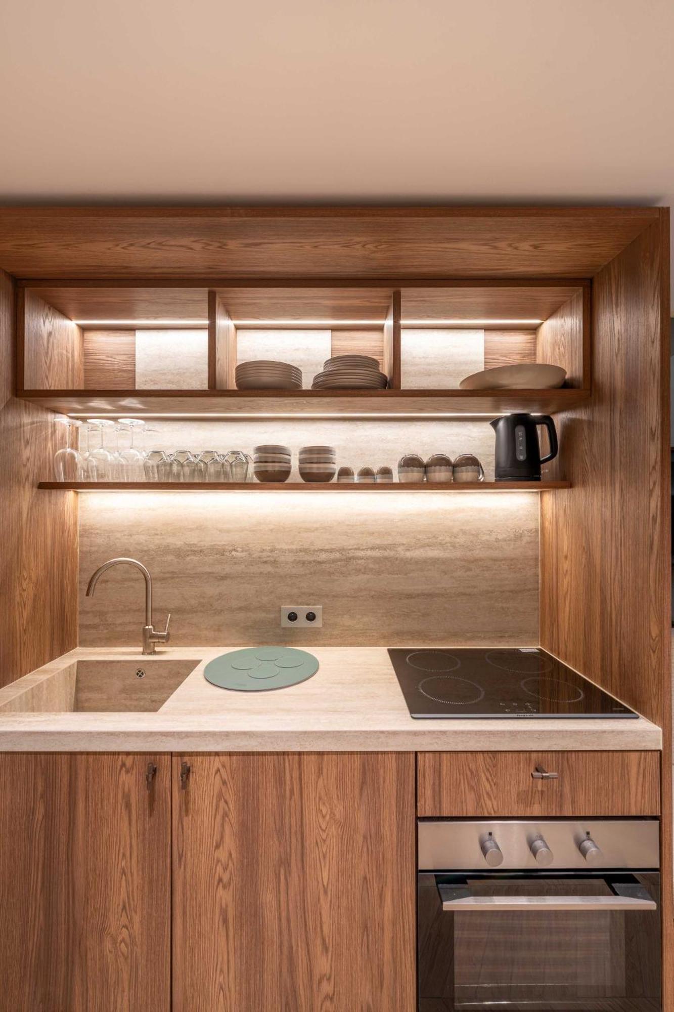 Apartment 2bdr 6p A C - Heart Of -