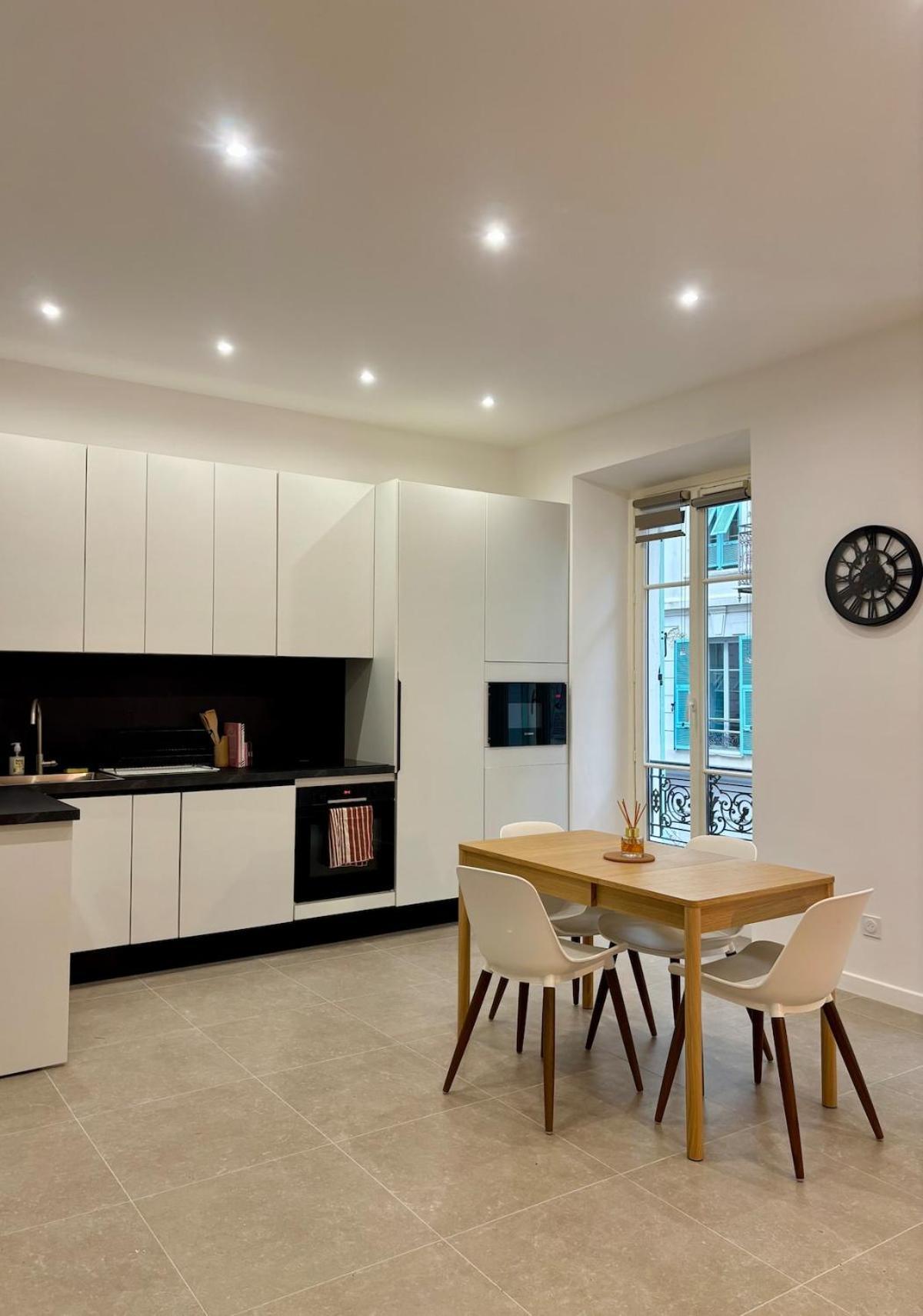 Le Notre Dame - 2 Pieces Au Coeur De Apartment