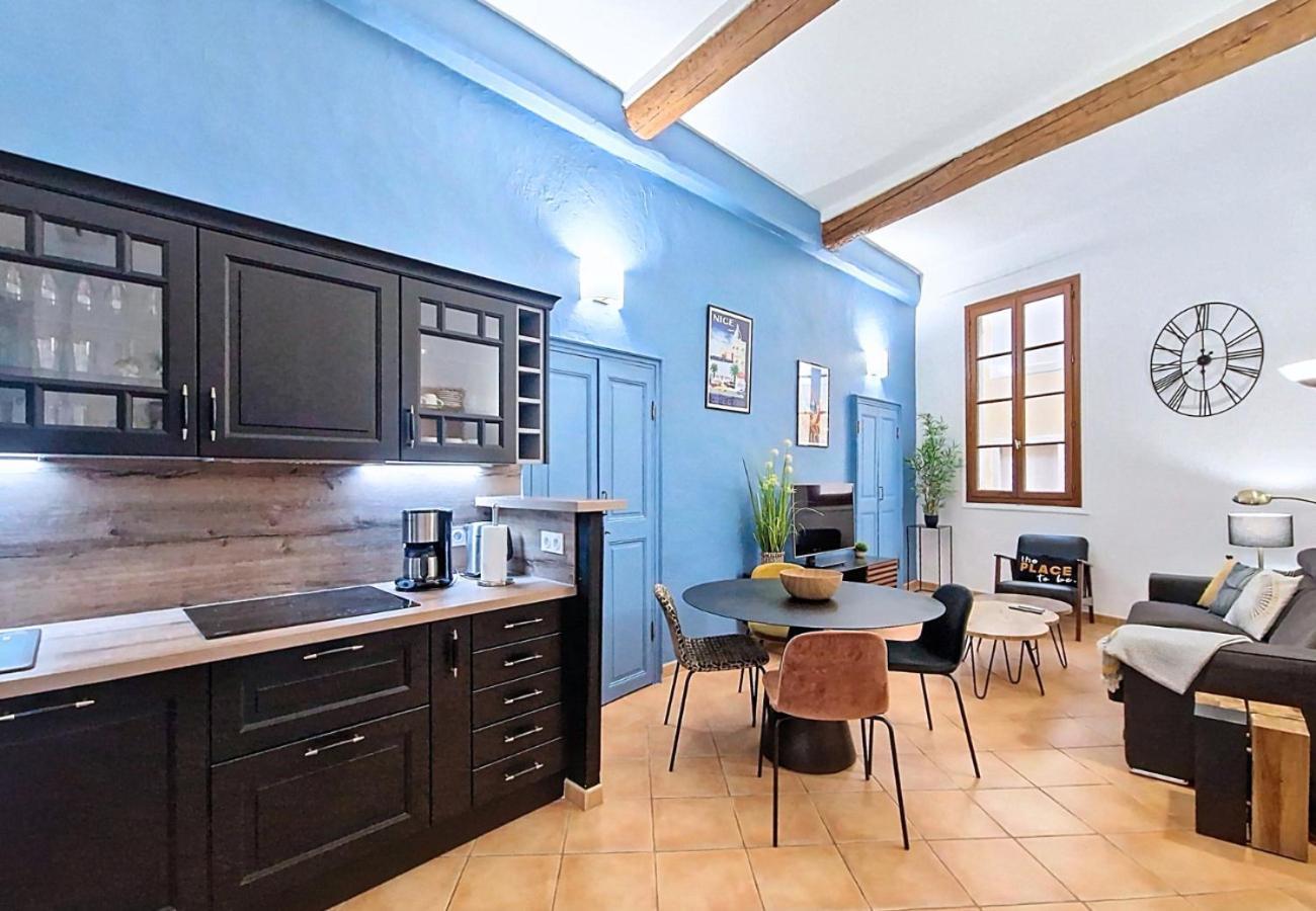 Nestor&jeeves - L Escale - Old Town Appartement *