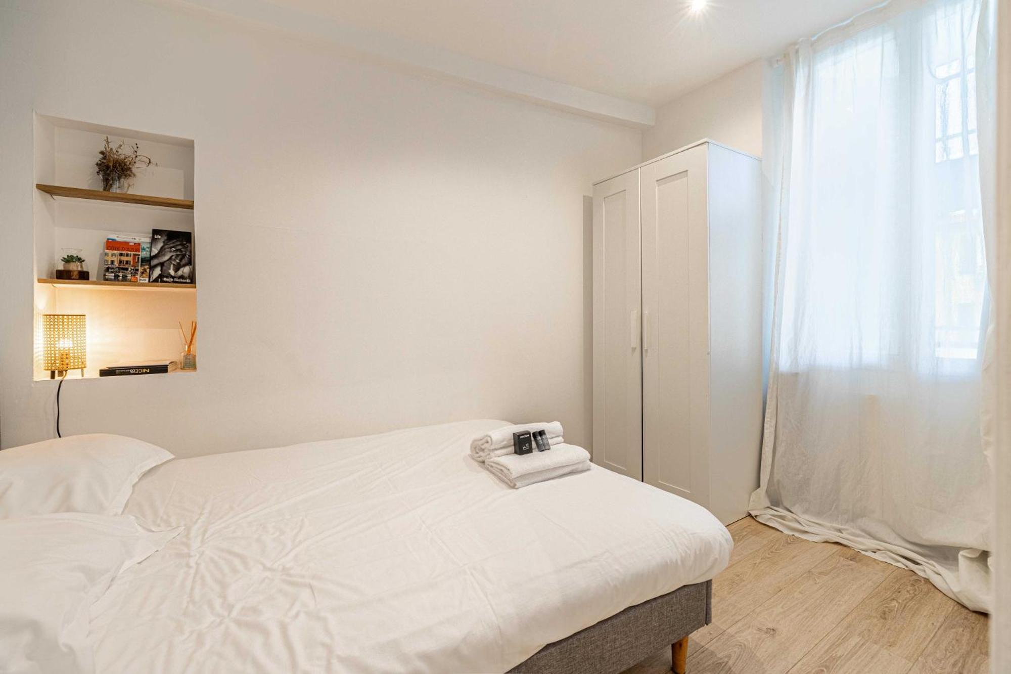 Charming A-c 1br-2p - Massena Apartment