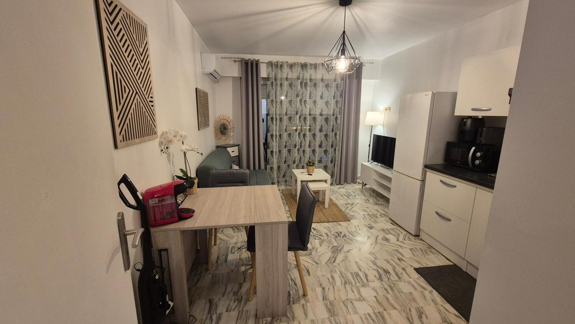 Apartment Cosy 1 Bedroom, Balcony, Promenade Des Nice