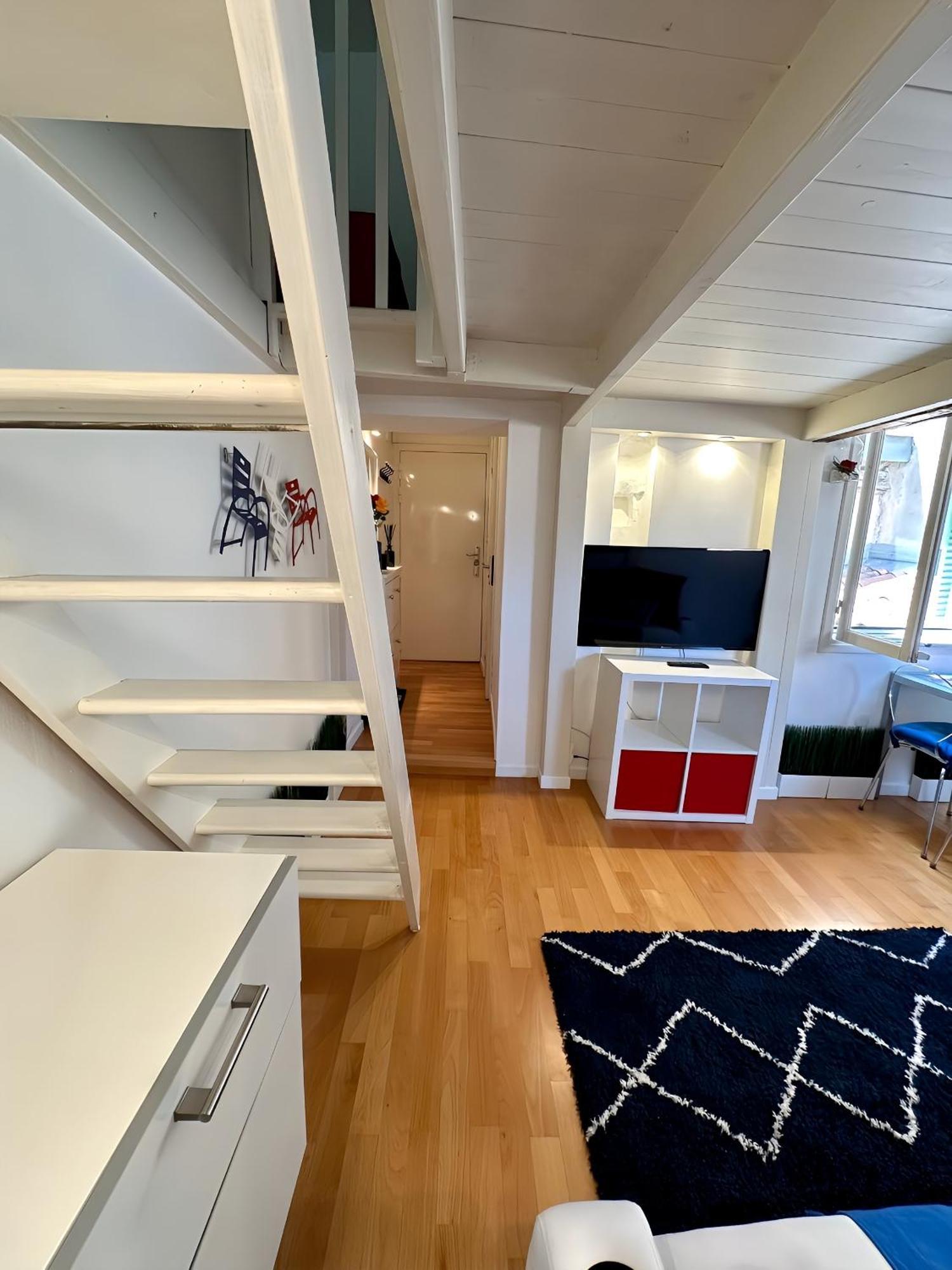 Apartment Vieux - Hyper Centre - Mezzanine - & Soleil