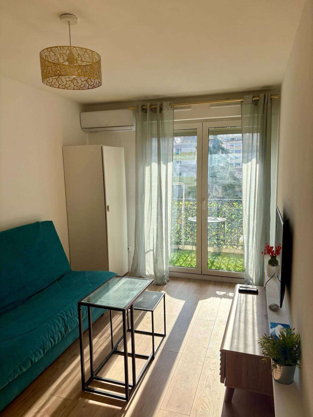Apartment Climatise A Riquier, Proche & Gare