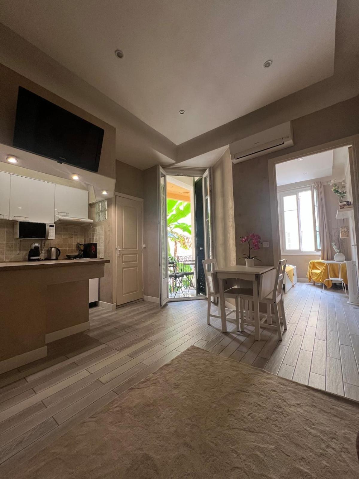 Apartment Perfectly Located 1 Bed - Port Of