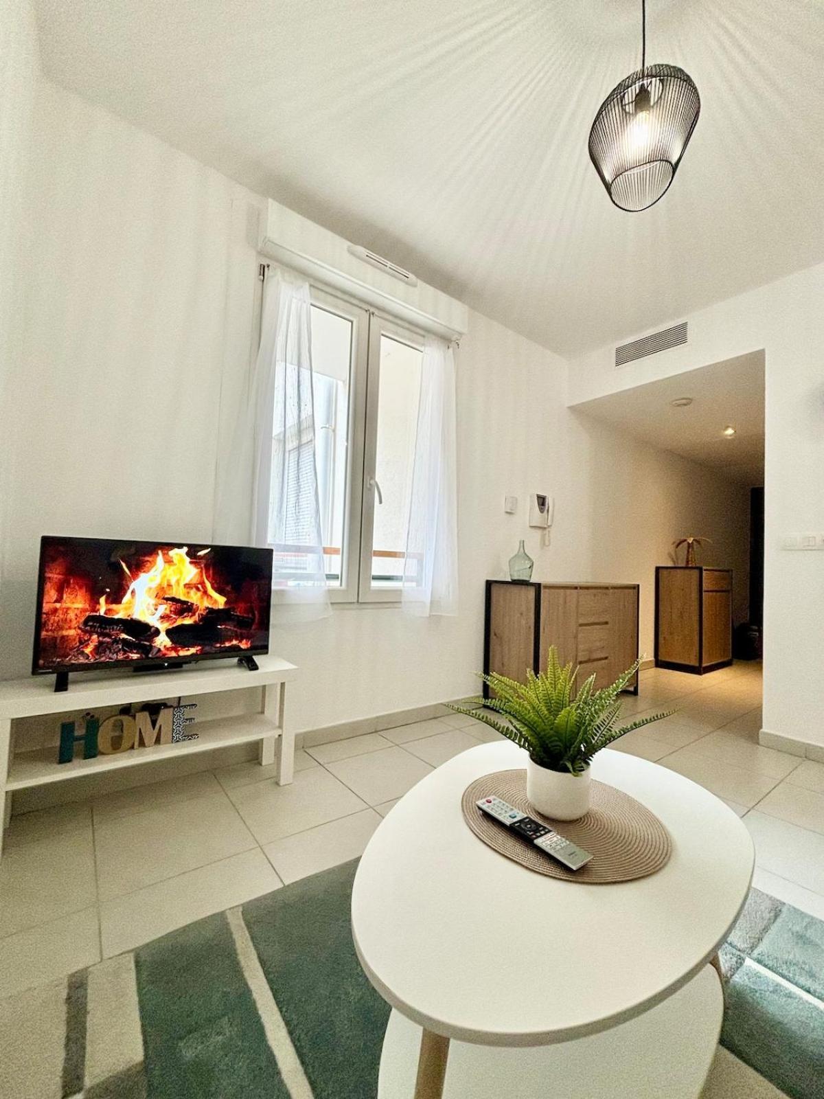 Nid Douillet Renove Et Tramway A 1 Min Apartment Nice