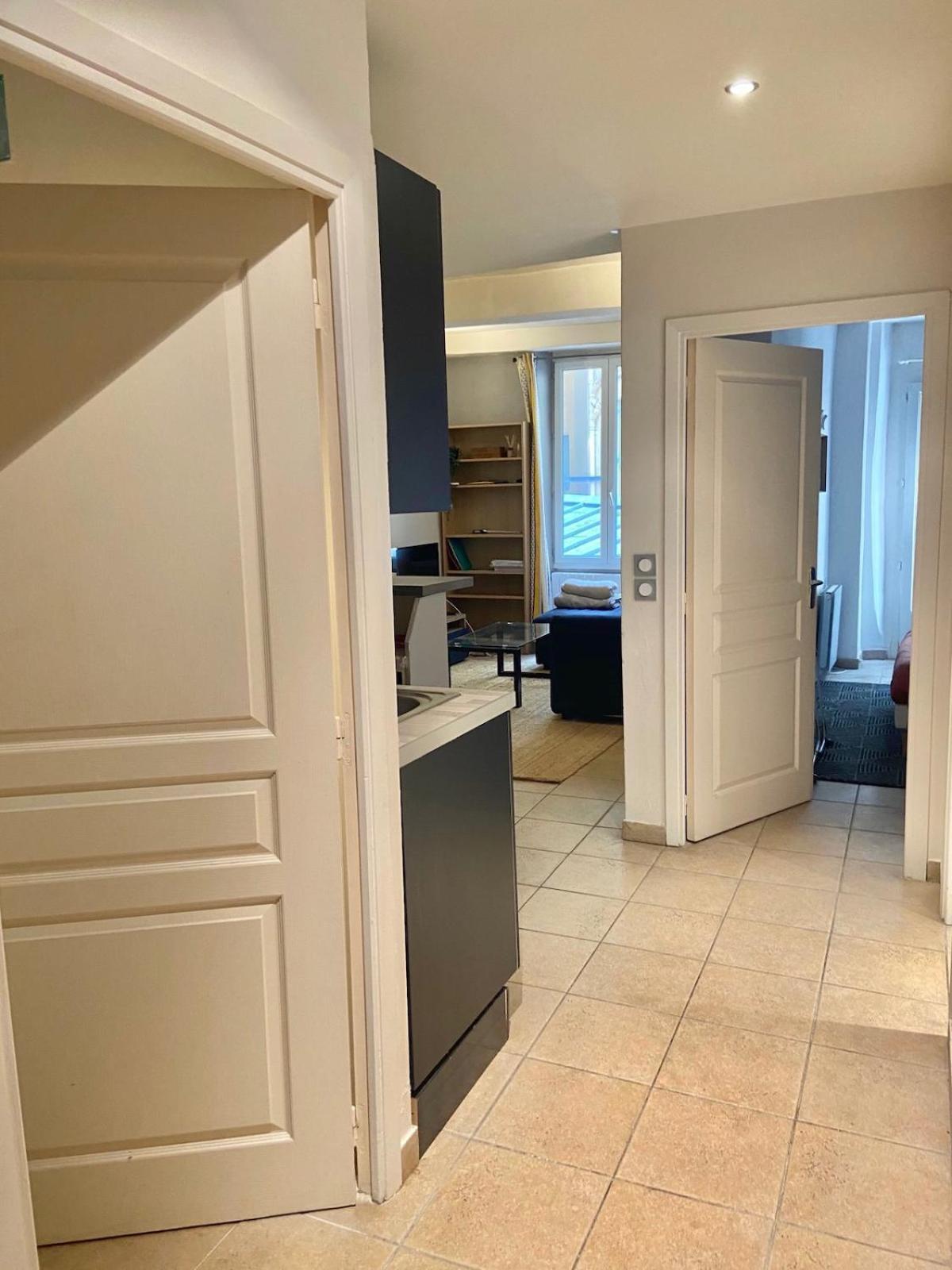 Apartment Cozy 50 M2 - Balcony & Air Conditioning! Heart Of Old