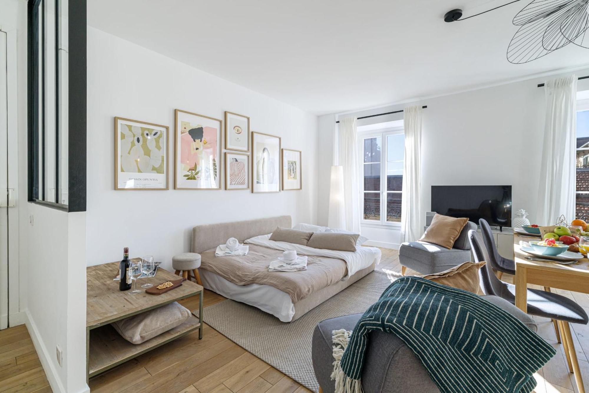 Apartment My Casa - Bonaparte 42 - 1 Bedroom Near Port And Place Garibaldi