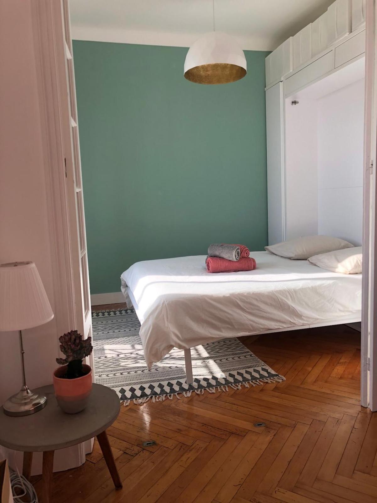 Cosy Et Lumineux 2 Pieces Au Coeur De Nice