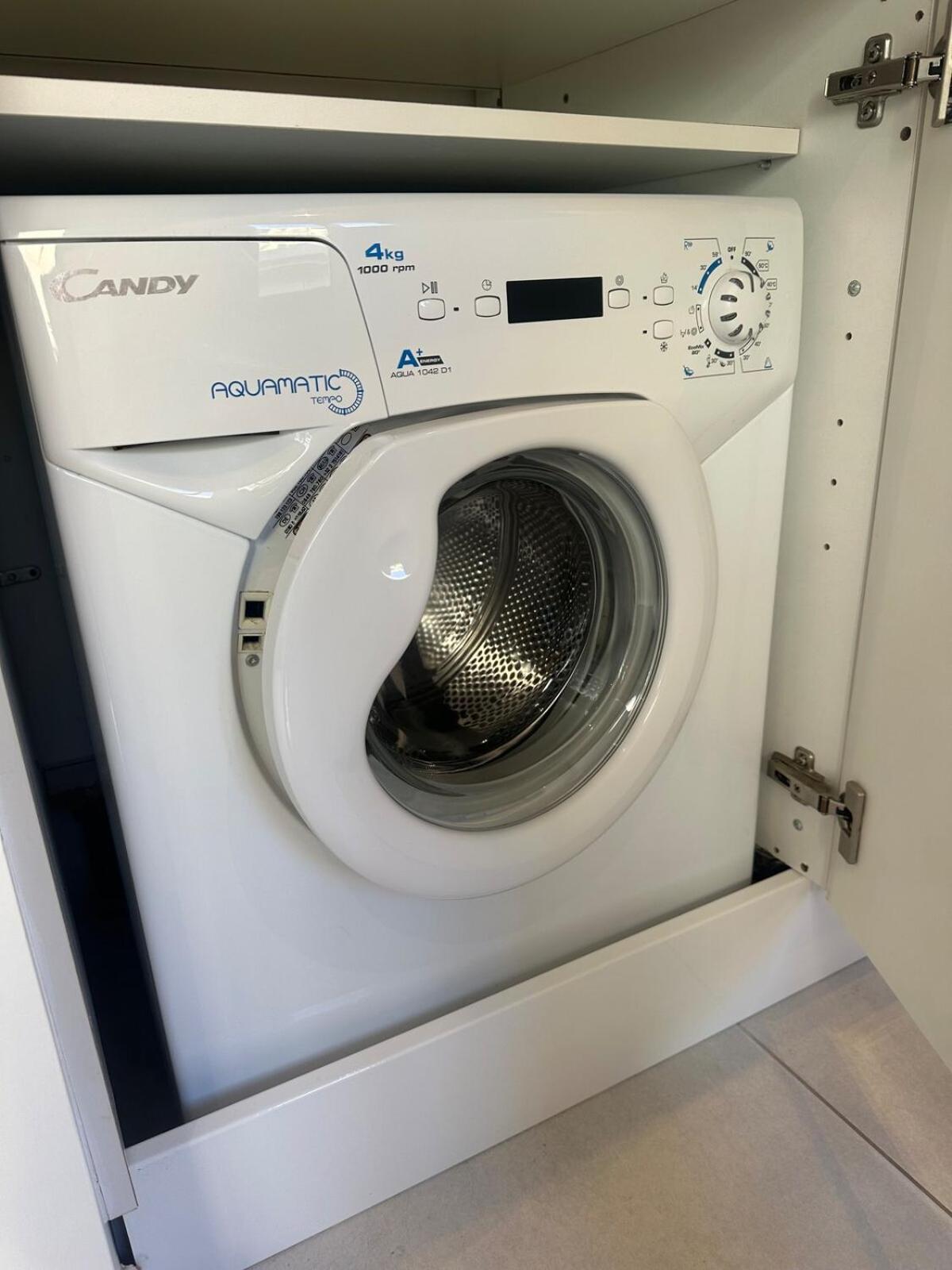 Quiet Modern In The Very Heart Of * Nice