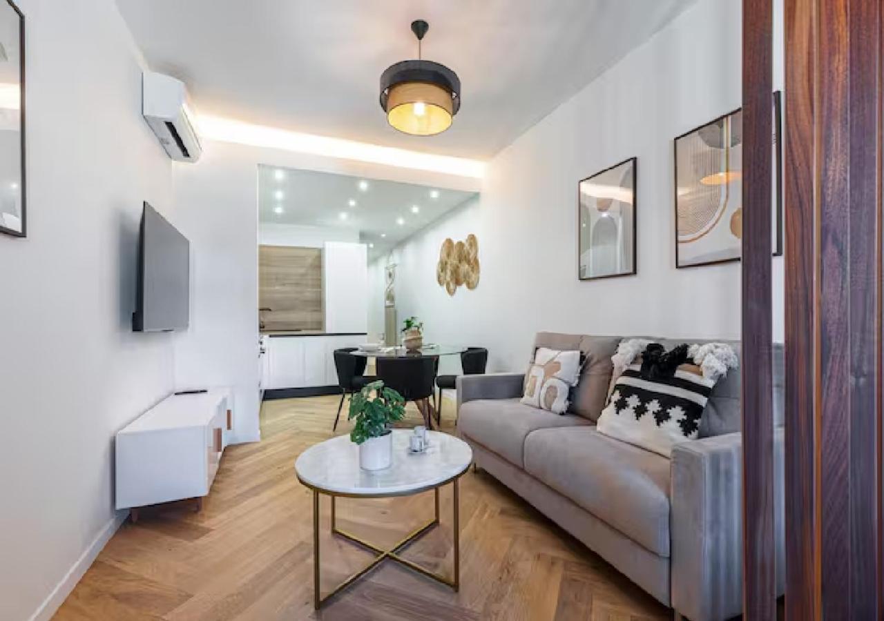 Apartment Carre Dor Design Confort And Centralite