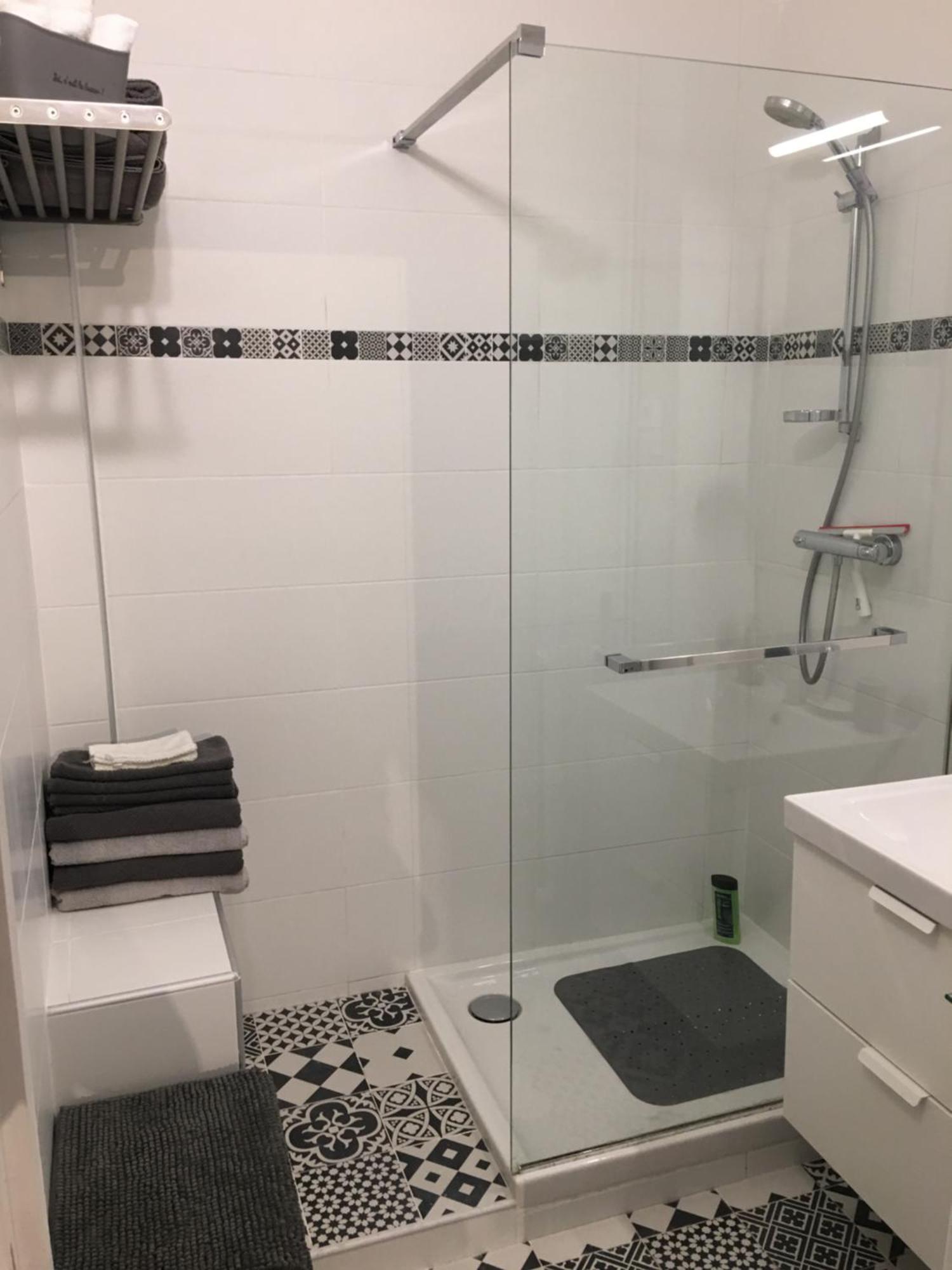 Apartment 3 Pieces 10 Min De La Et Du Tram