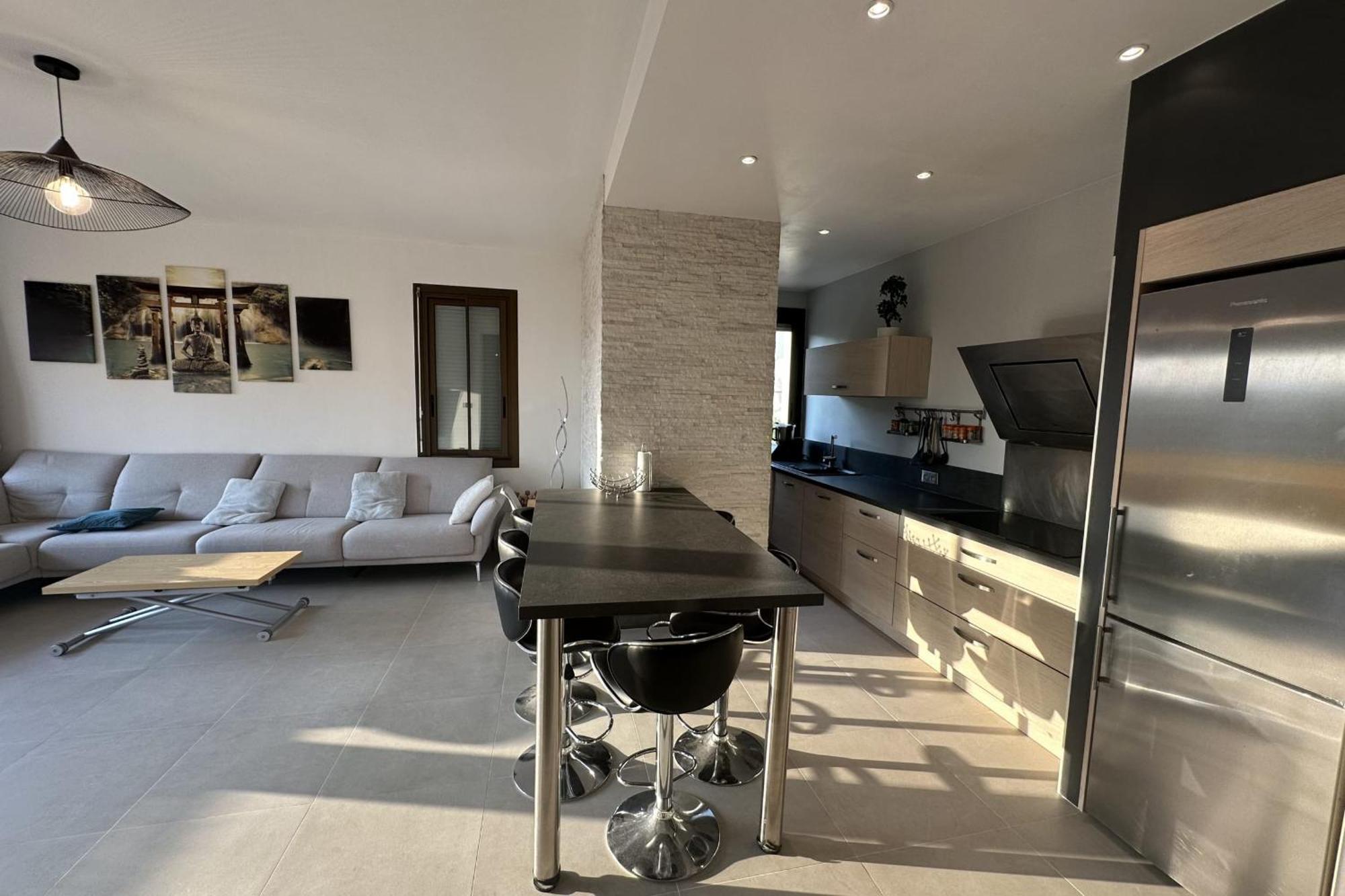 Appartement Spacious In With Balcony
