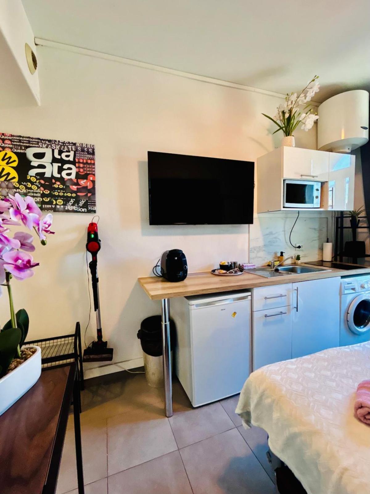 Appartement Rénové Et Meublé Le Cœur De à Vos Pieds Nice