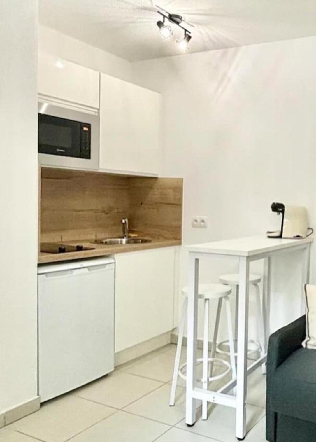 Nid Douillet Renove Et Tramway A 1 Min