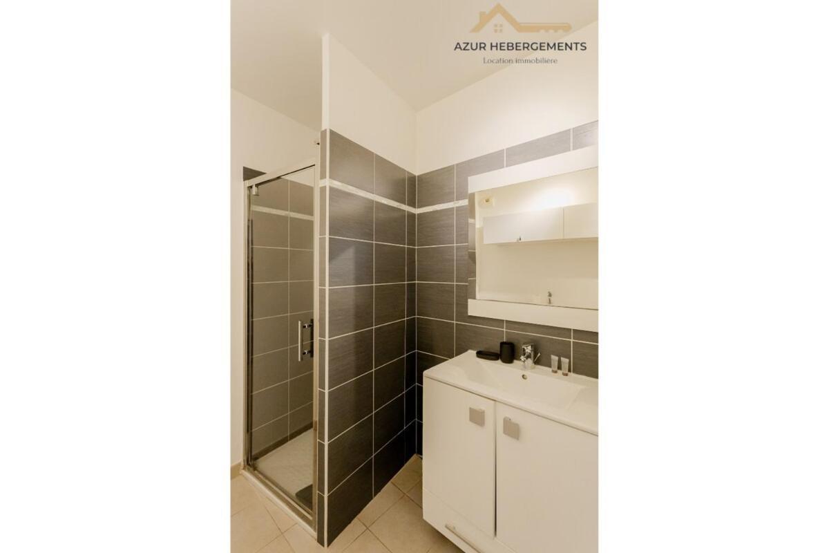 Michelet 2 Pieces Proche Centre Apartment