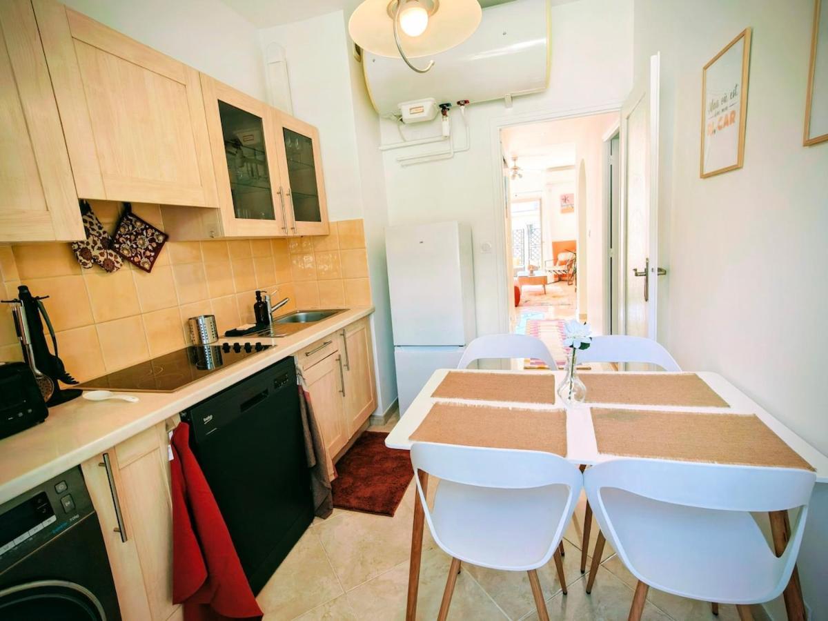 Modern Gem 200m From Beaches With Balcony, Ac And Tram