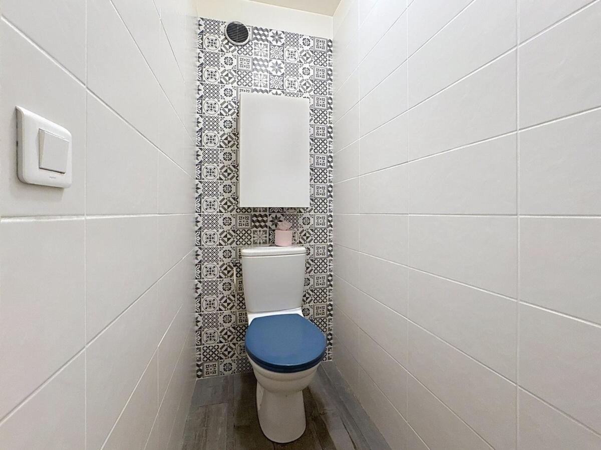 Apartment One Bedroom With Terrace , Port De , Ideal Location Nice