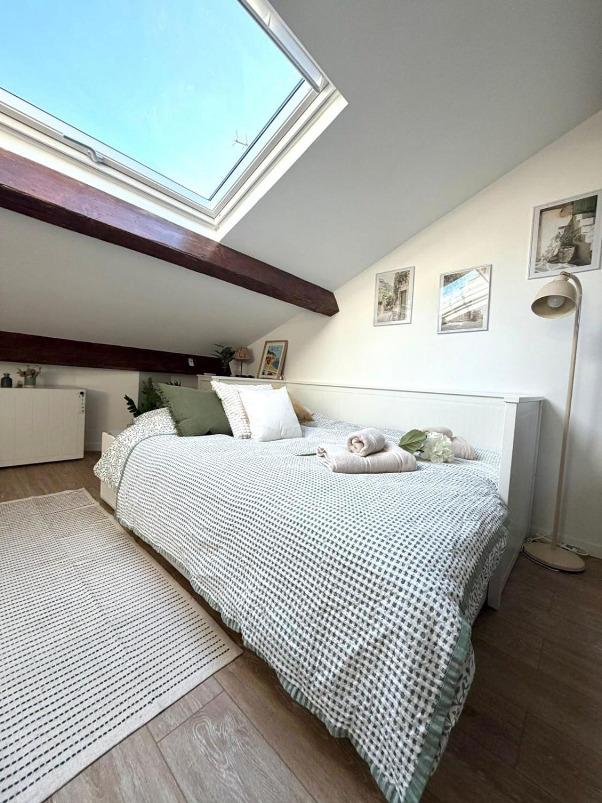 Le Petit Nid Sous Le Toit