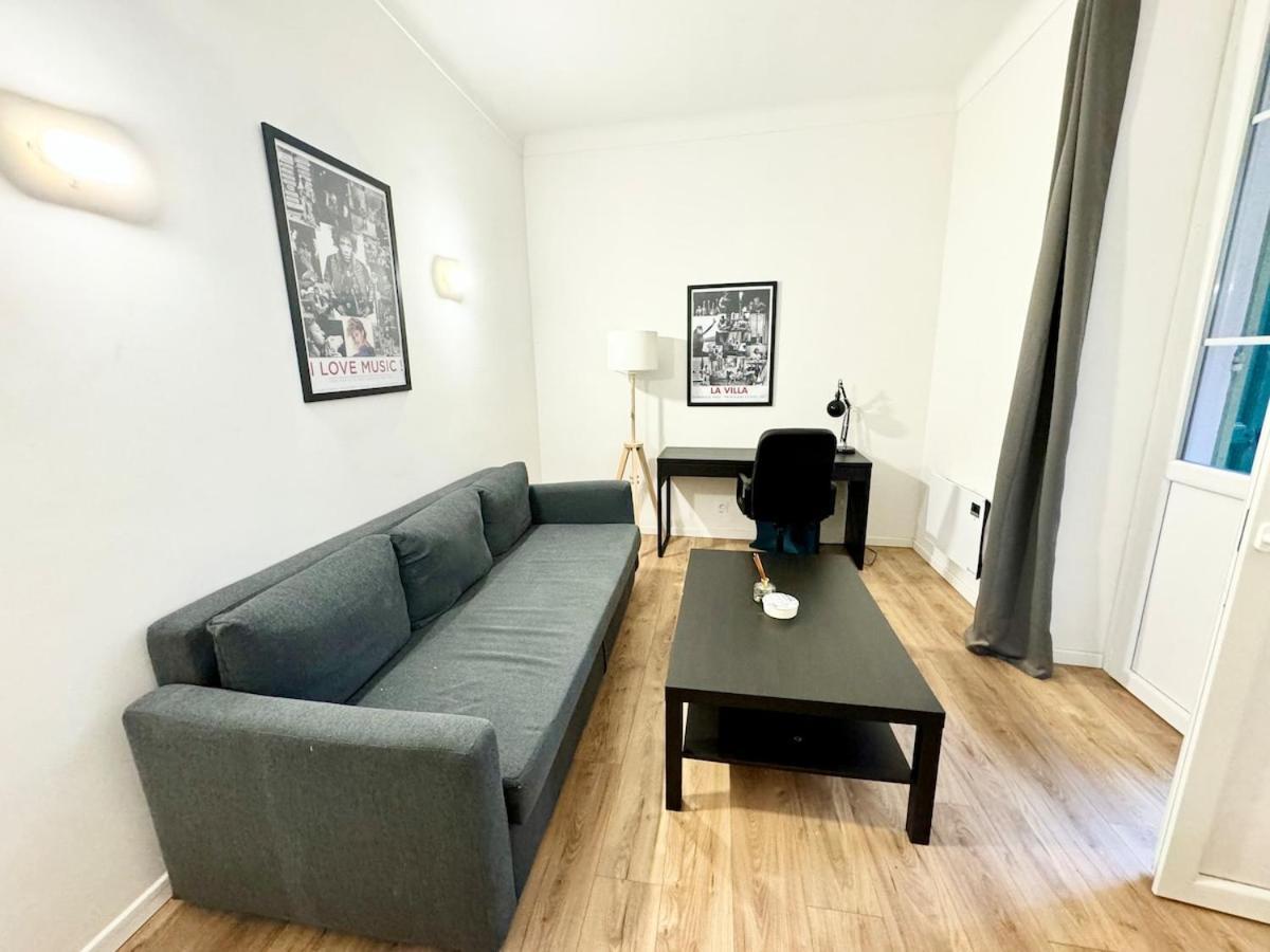 Location Of Nice, Le Port, Charming Flat 4 Appartement
