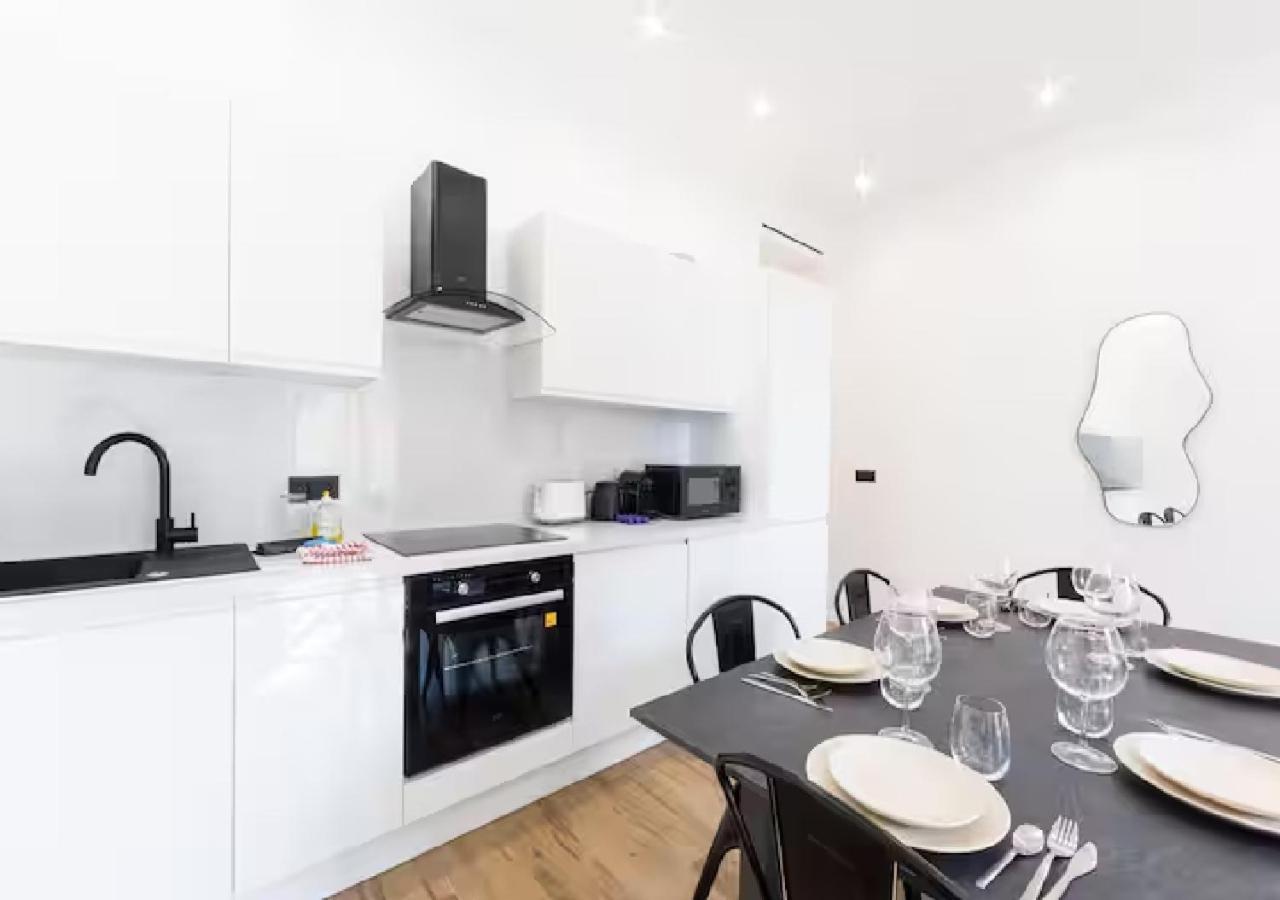 Splendide Neuf Au Port De Appartement *