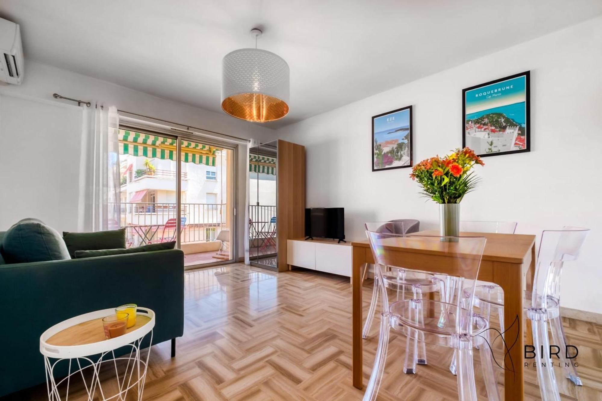 1br W Terrace & Parking Apartment *