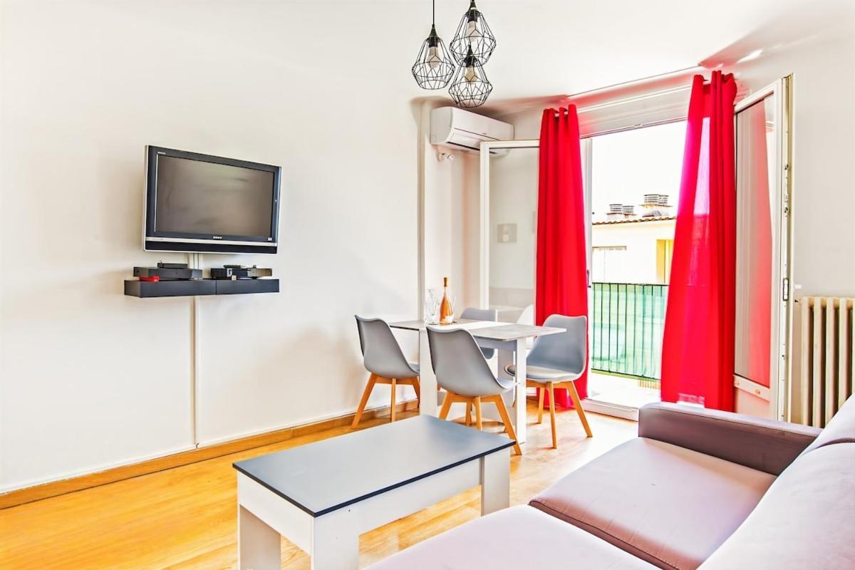 Espace Anahit 2 Piece Meuble Avec Balcon, Proche Tram Magnan Et Plages Bail Mobilite Apartment Nice