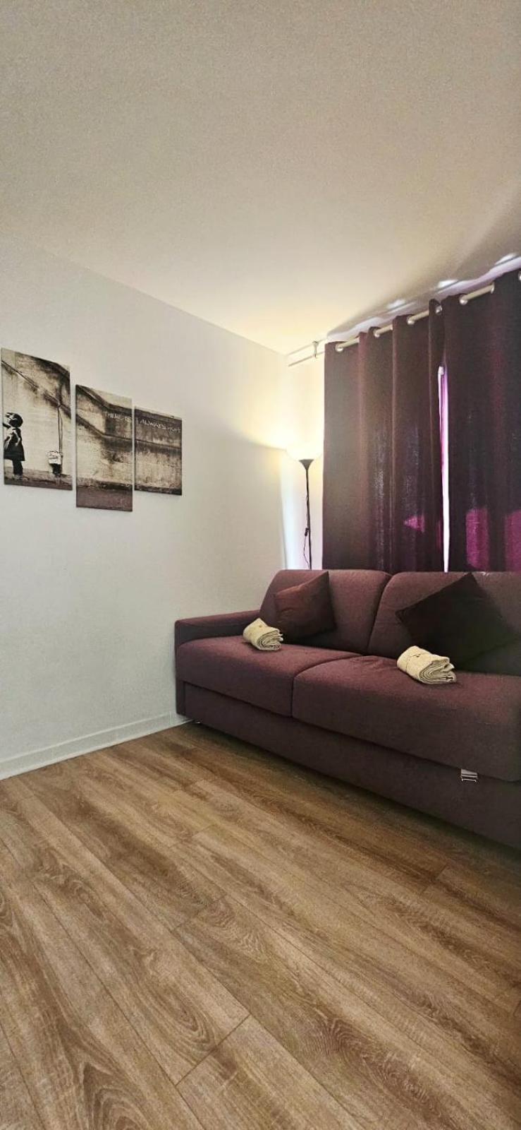 T2 Cozy & Air-conditioned, Close To Amenities *