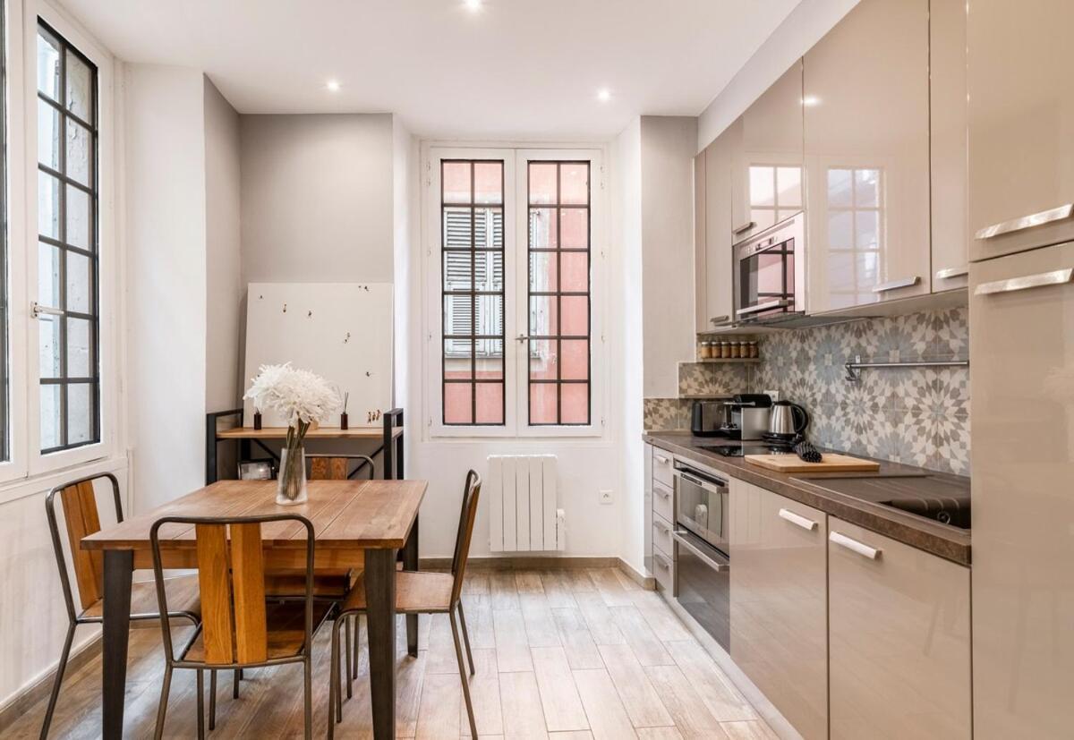 Authentic Old Town, Separate Bedroom, Ac * Nice