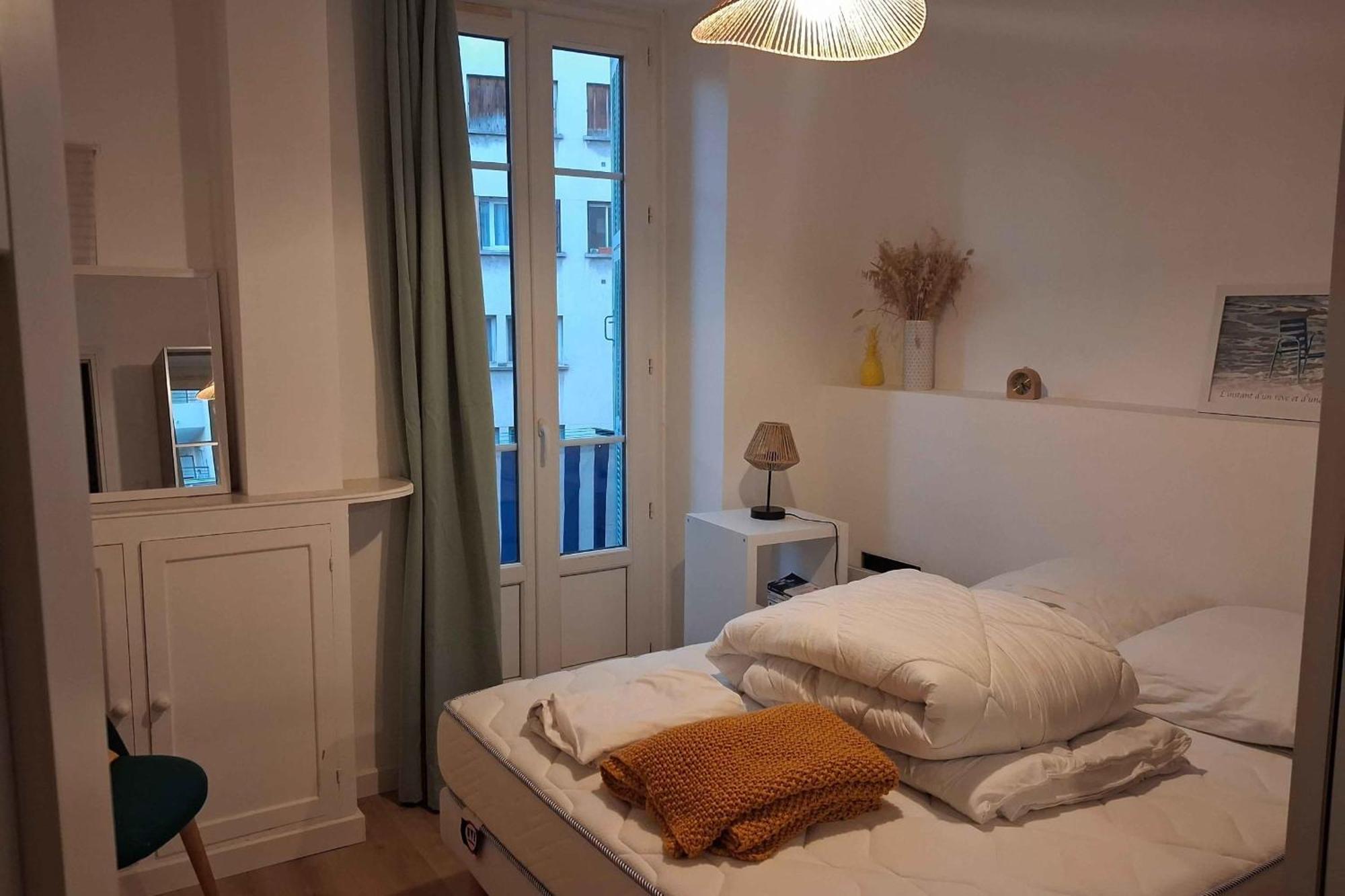 Charming Bright In * Nice