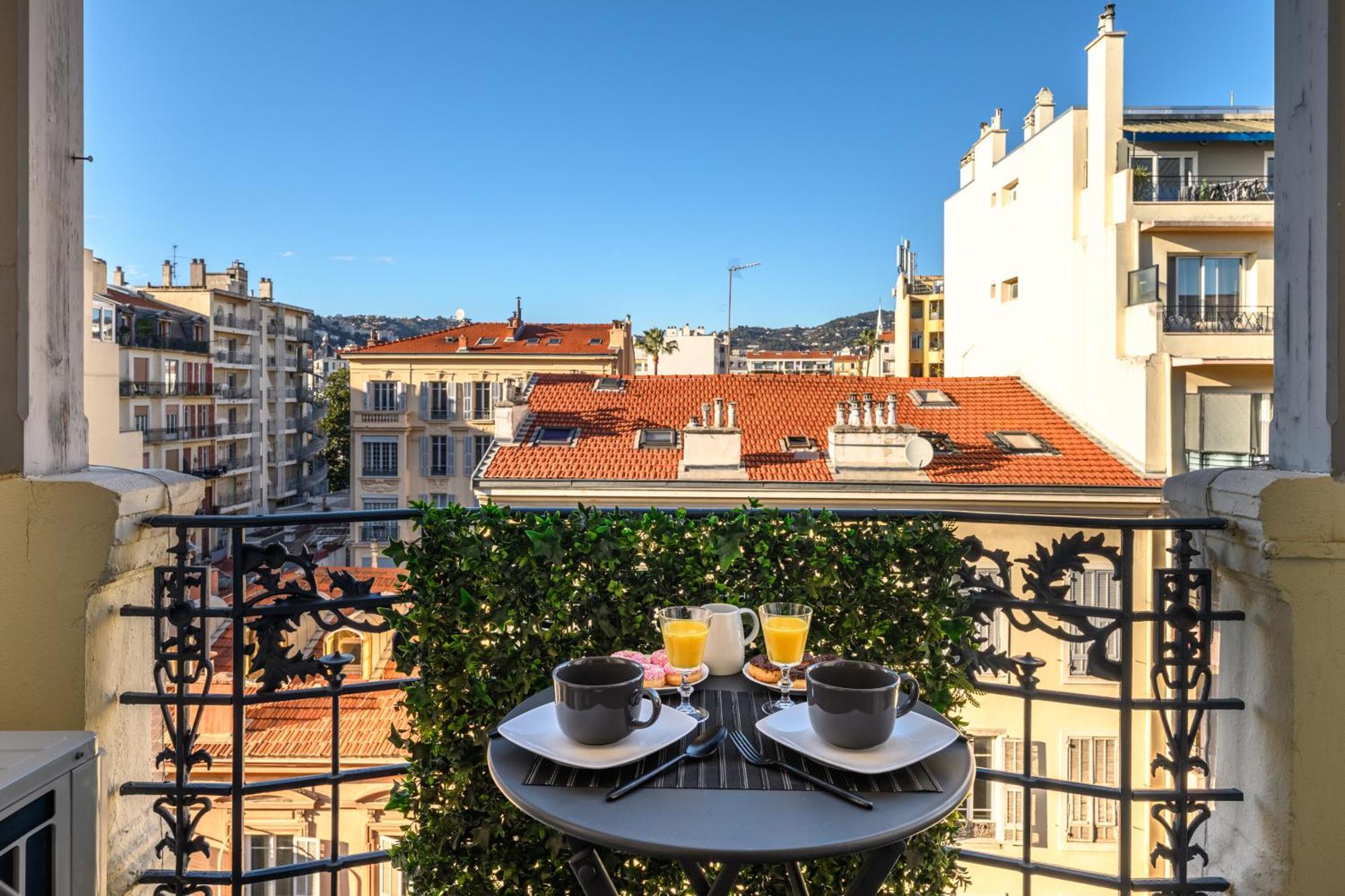 Belazur - L'art De Vivre Au Coeur De * Nice