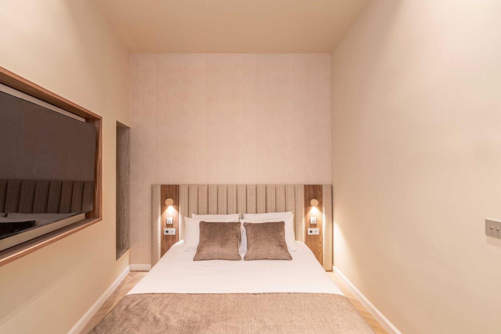 2bdr 6p A C - Heart Of - *