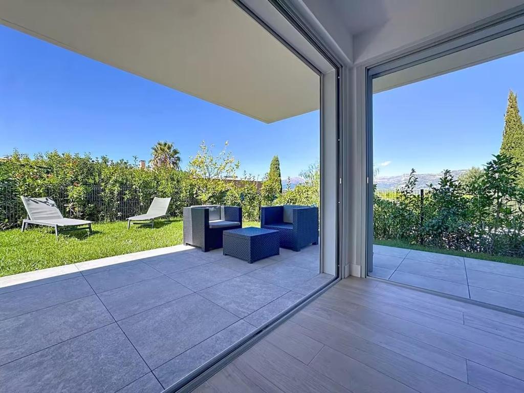 Apartment Comfort And Relaxation And Swimming Pool Nice