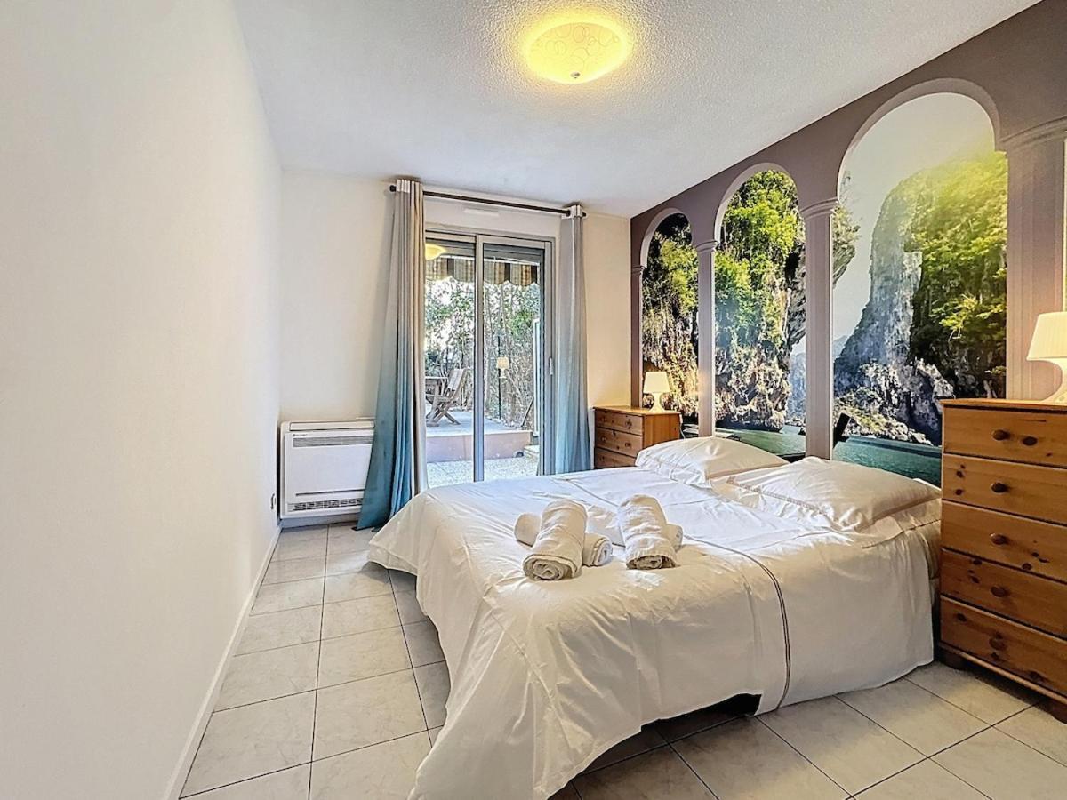 Apartment One Bedroom With Terrace , Port De , Ideal Location Nice