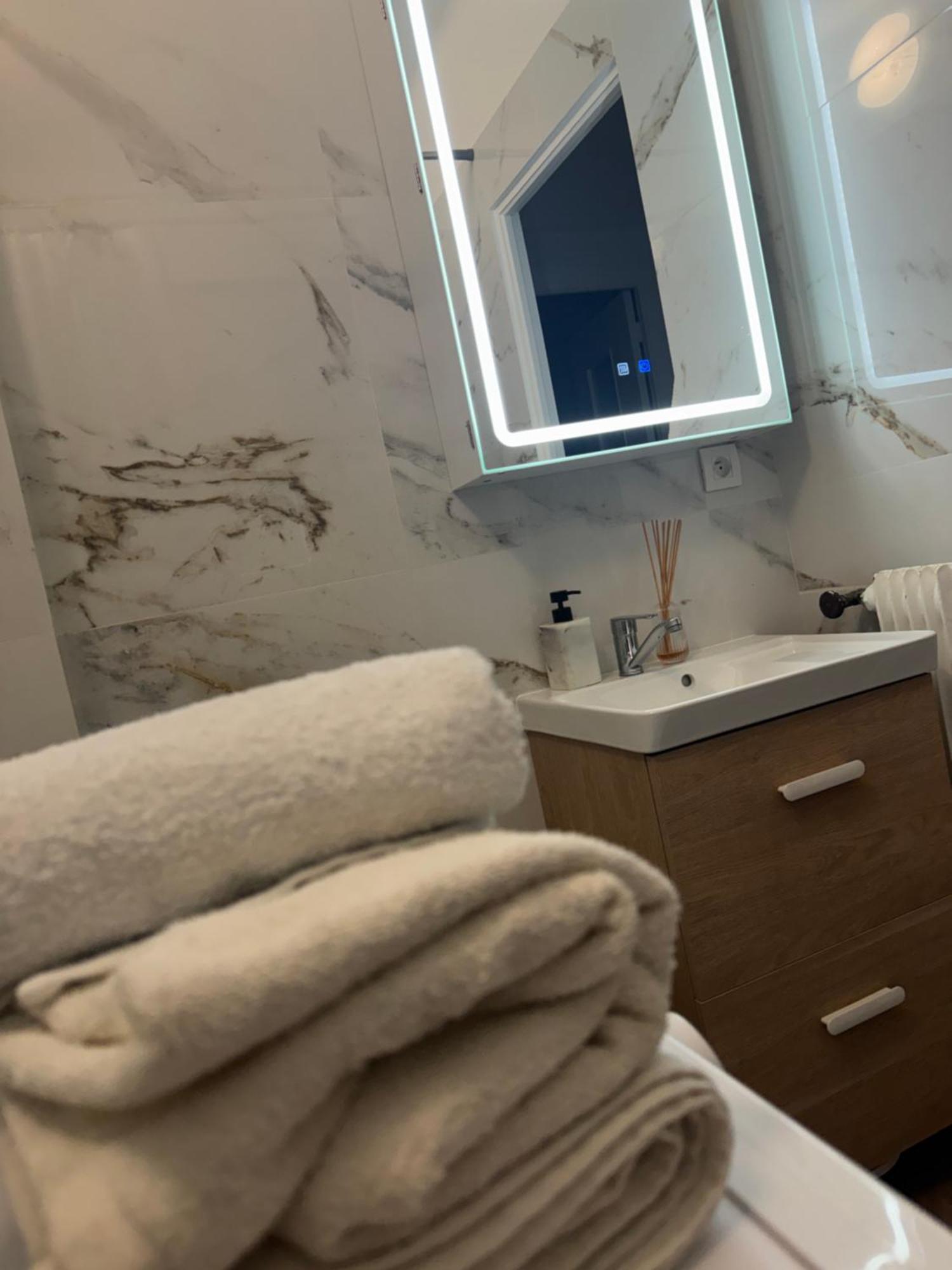 Lumiere Center Appartement *