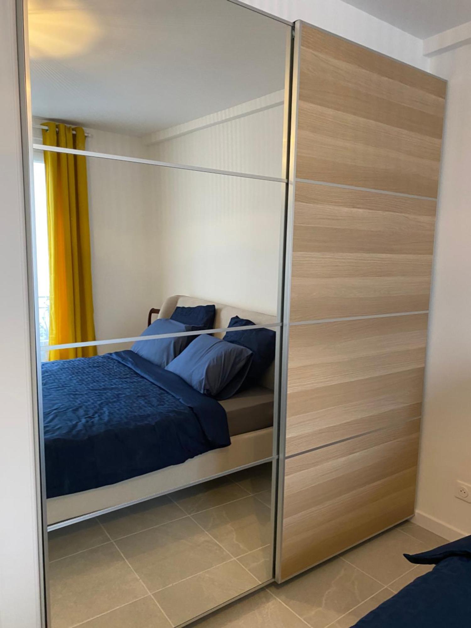 Cosy Promenade Des Parking