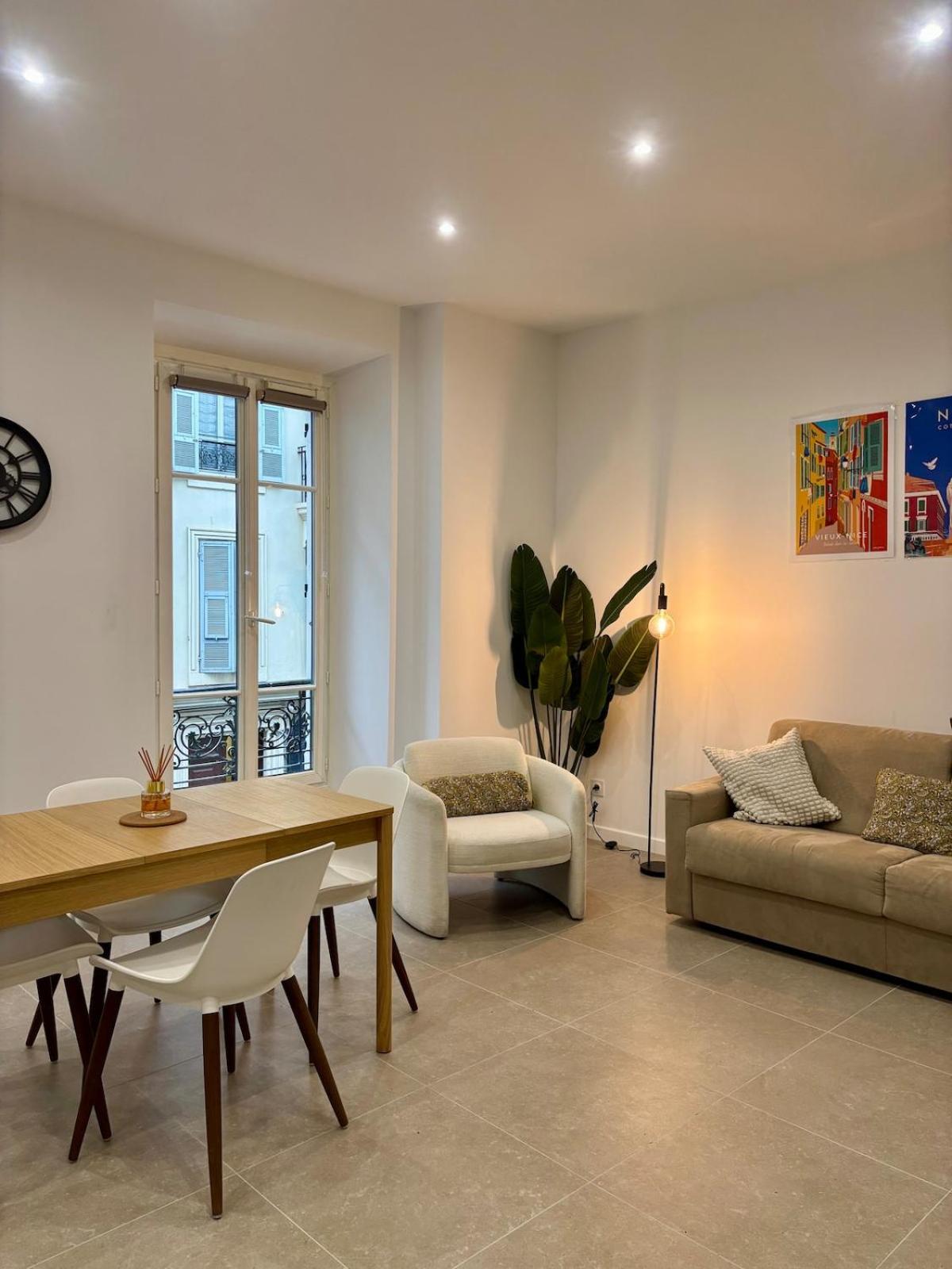 Le Notre Dame - 2 Pieces Au Coeur De Apartment Nice