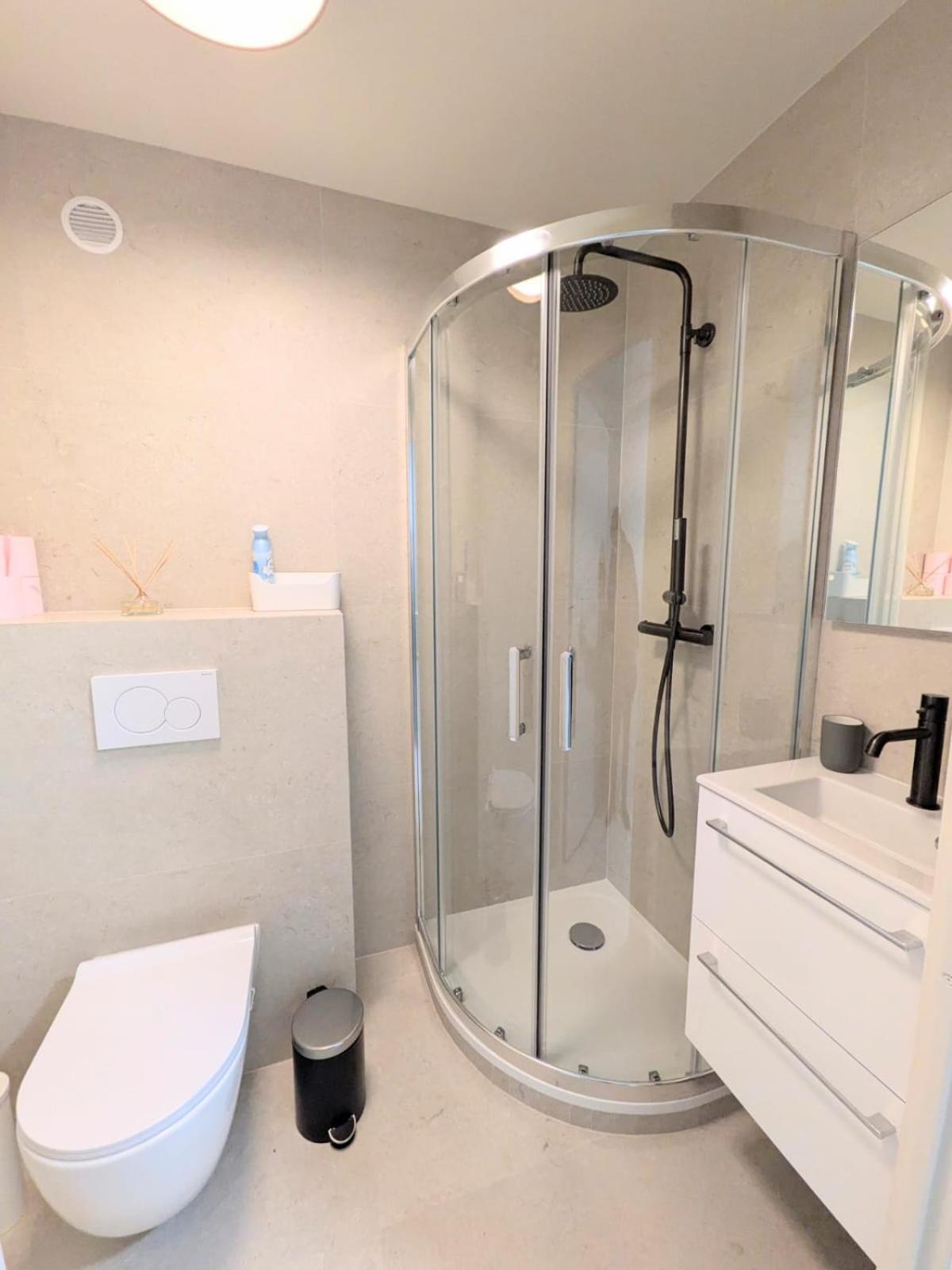 Résidence So Amata , à Deux Pas Du Port De Appartement Nice