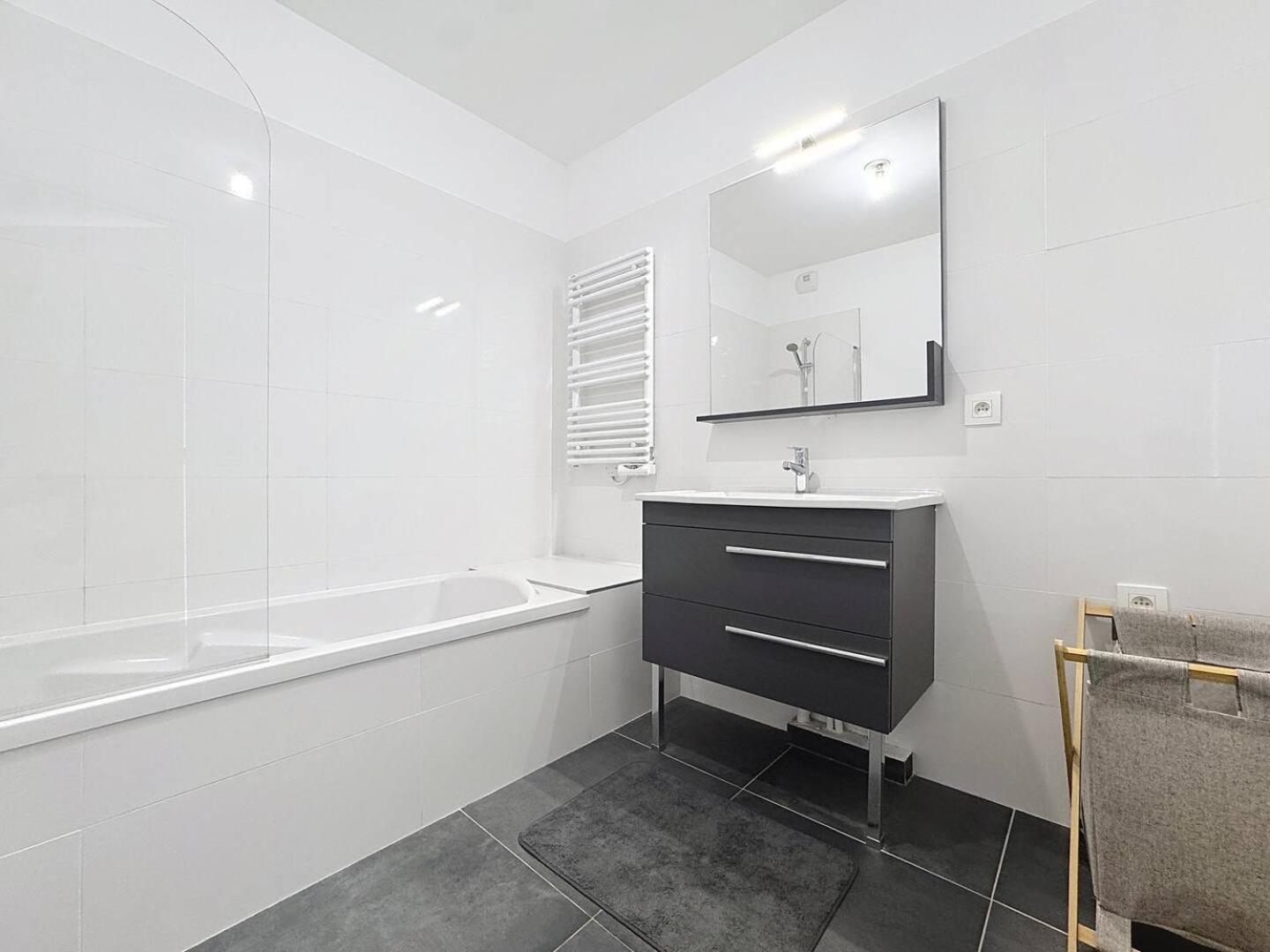 Apartment Comfort And Relaxation And Swimming Pool *