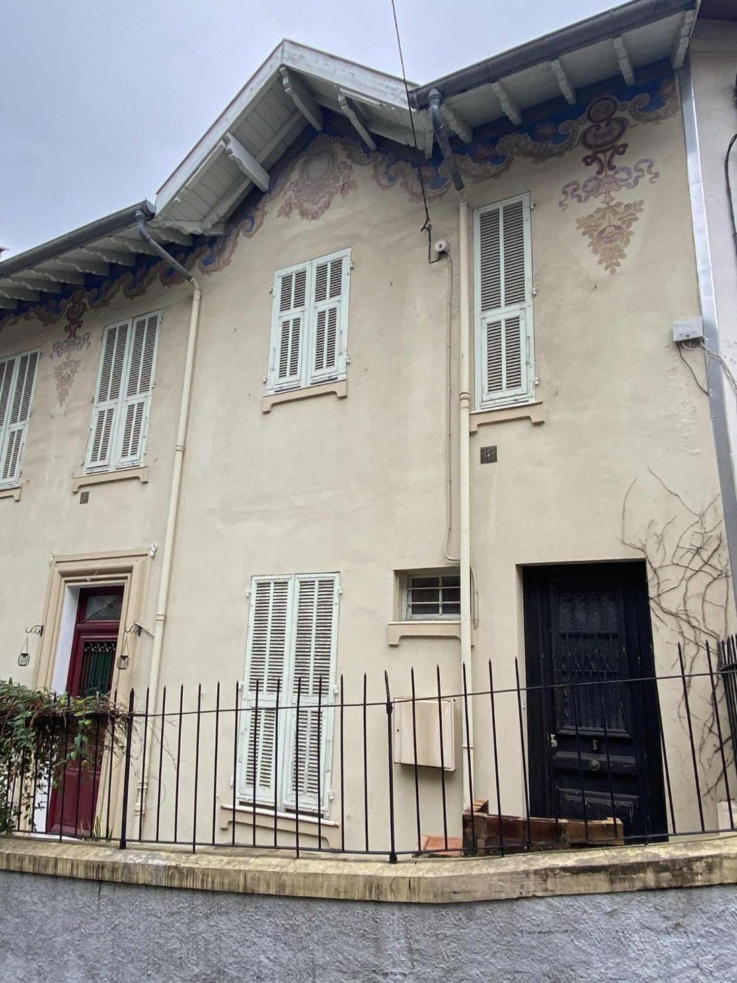 Apartment Dans Nicoise