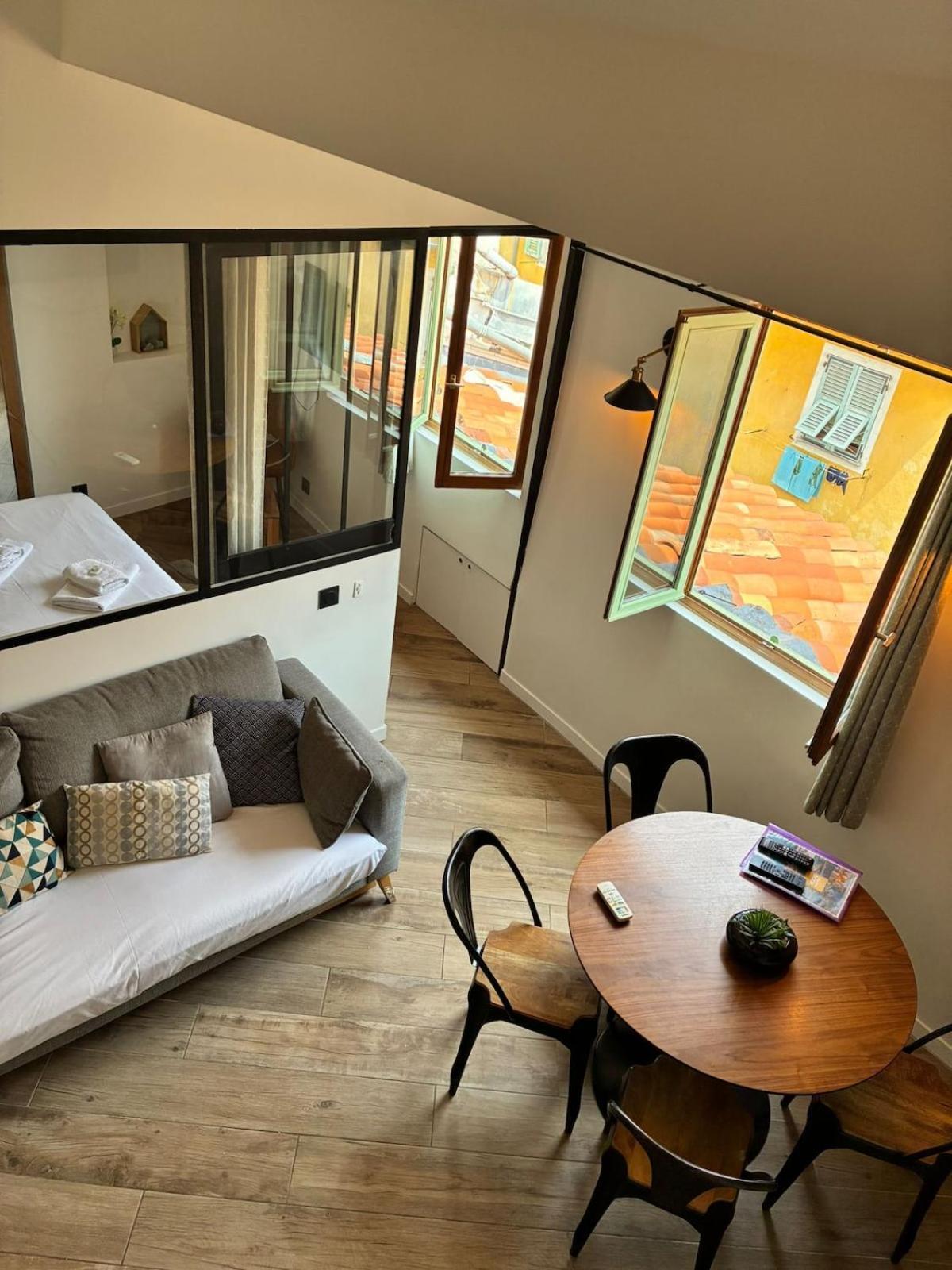 Magnifique 2p Vieux Ac-wifi * Nice