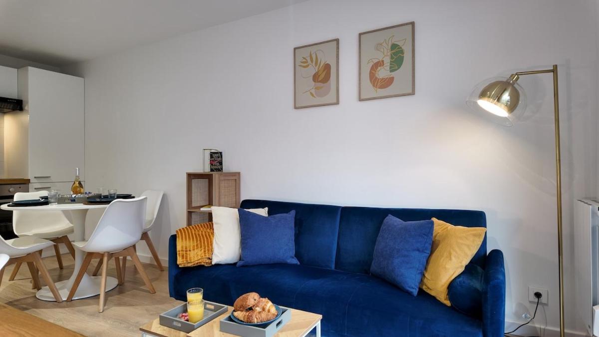 Panorama Riviera Vue Montagne Et Parking * Nice