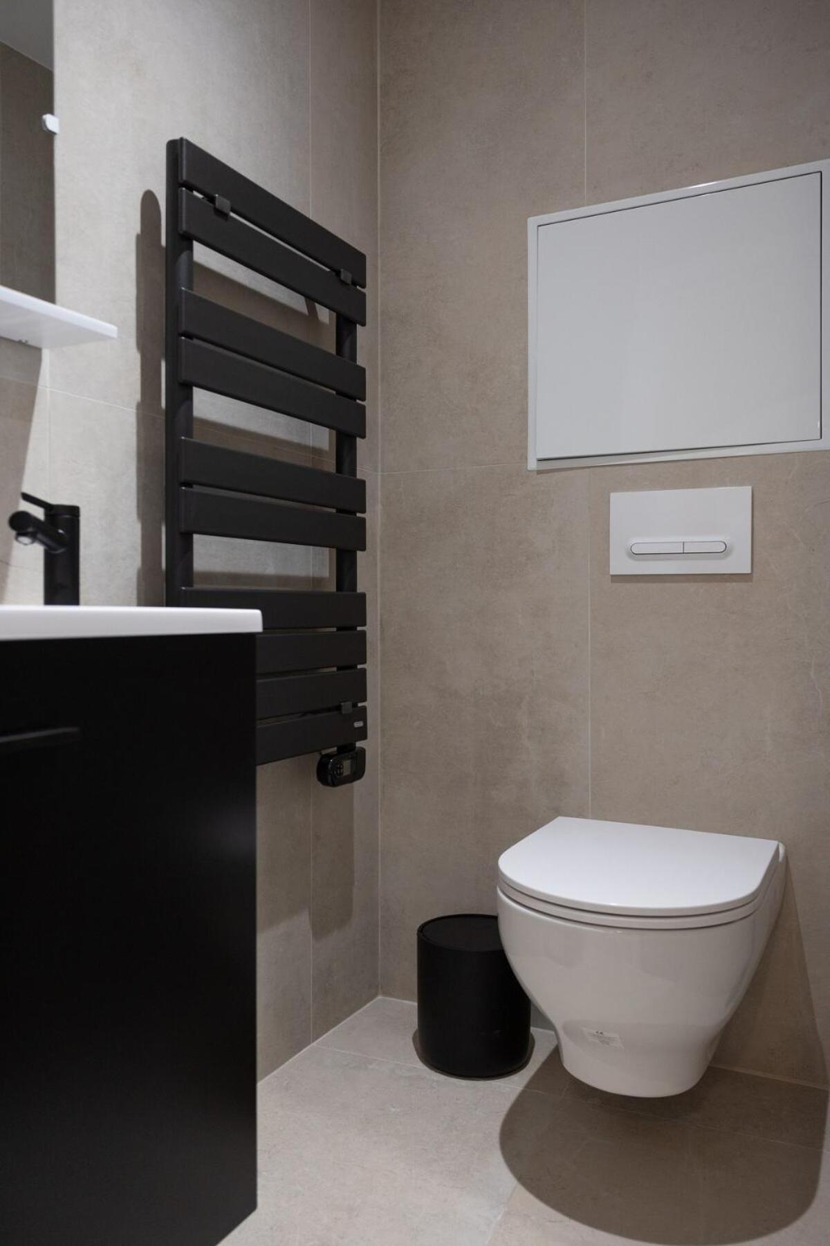 Spacieux & Lumineux Garibaldi Apartment *