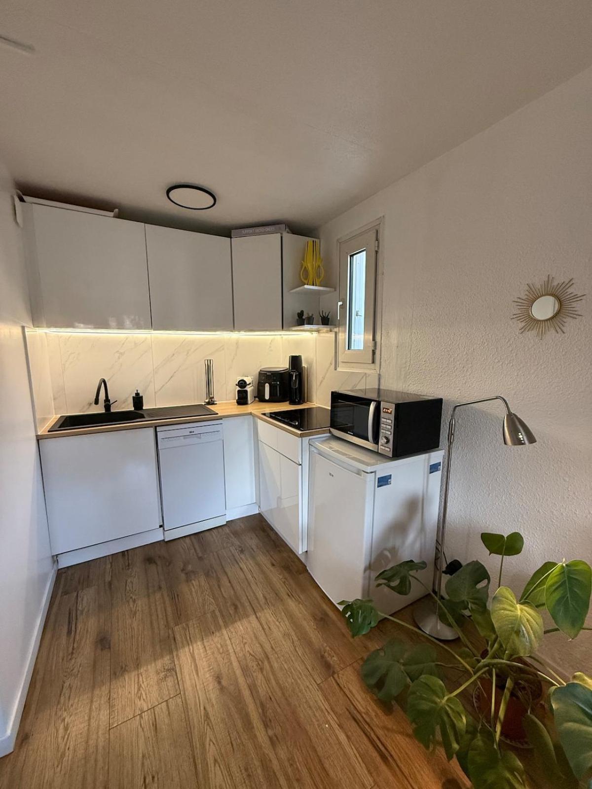 Azur Deluxe Apartment