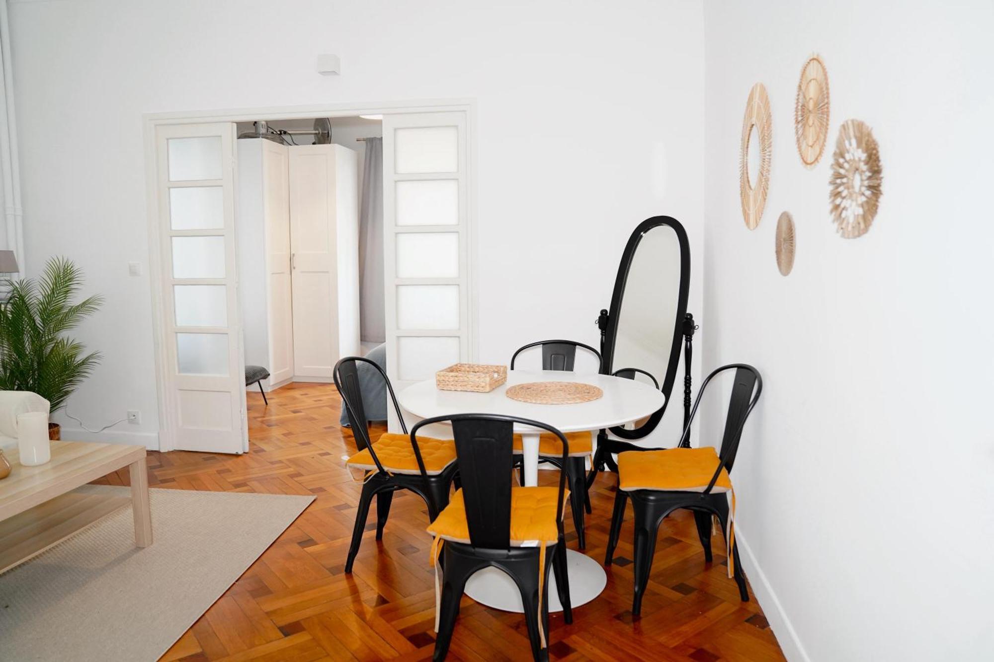 Fantastic Centra Peaceful Location *